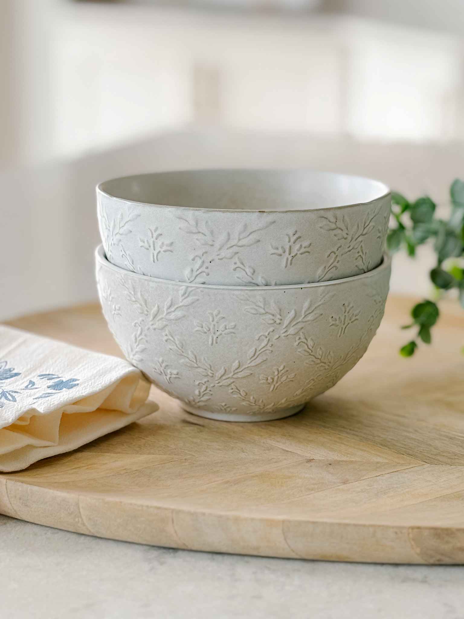 Rustic Cottage Vine Bowl - Handmade Ceramic Serving Bowl for Salads, Pasta & Fruit - Perfect for Farmhouse Dining & Kitchen Decor