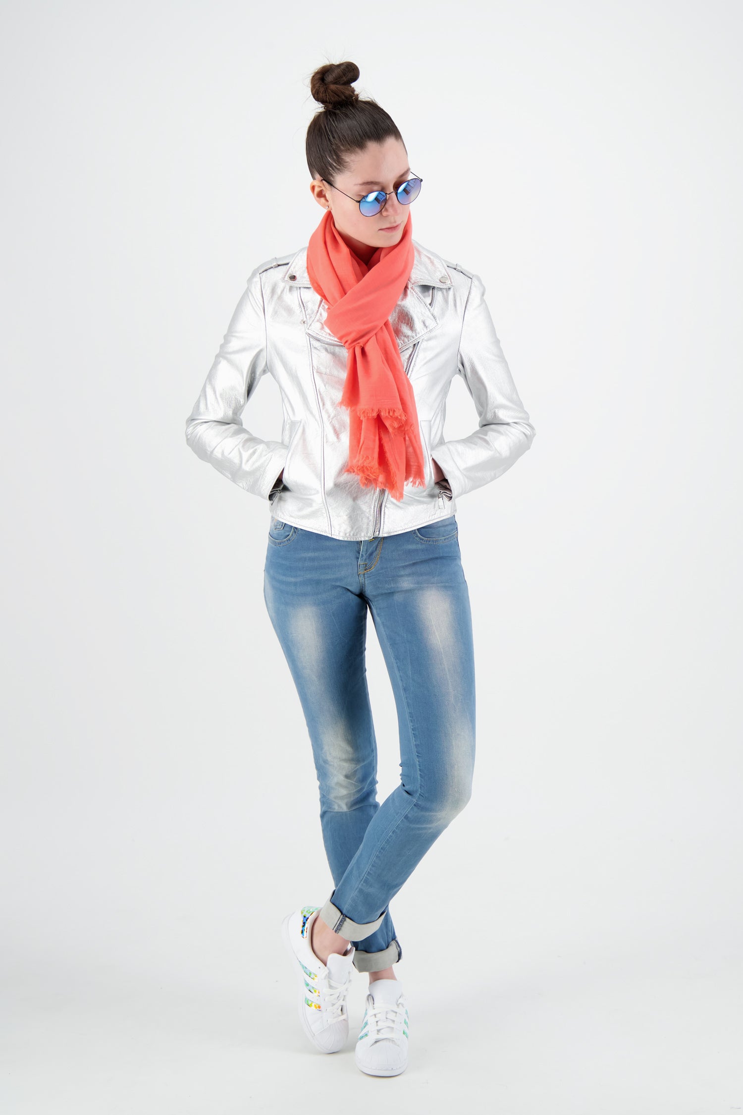 Faliero Sarti Coral Brie Shawl - Premium Italian Cashmere Wrap for Women - Elegant Fashion Accessory for Evening Parties, Weddings & Special Occasions