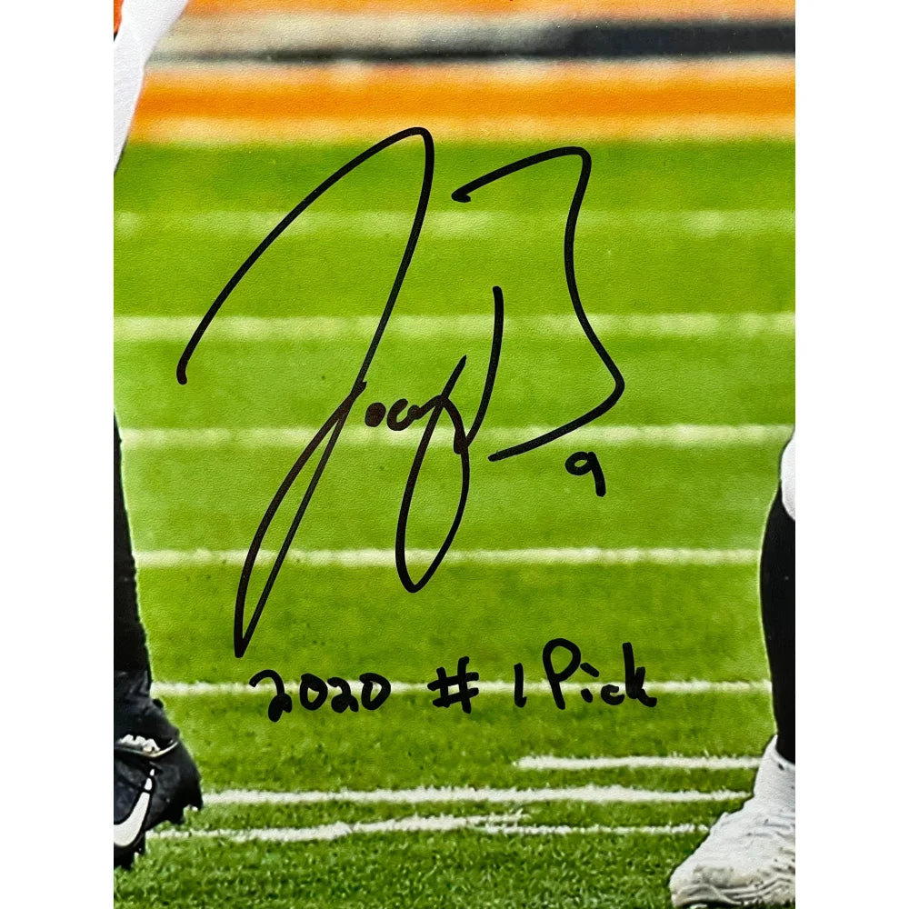 Joe Burrow Autographed 2020 #1 NFL Draft Pick Cincinnati Bengals Framed 16x20 Photo with COA - Perfect for Football Memorabilia Collectors and Bengals Fans Home Decor