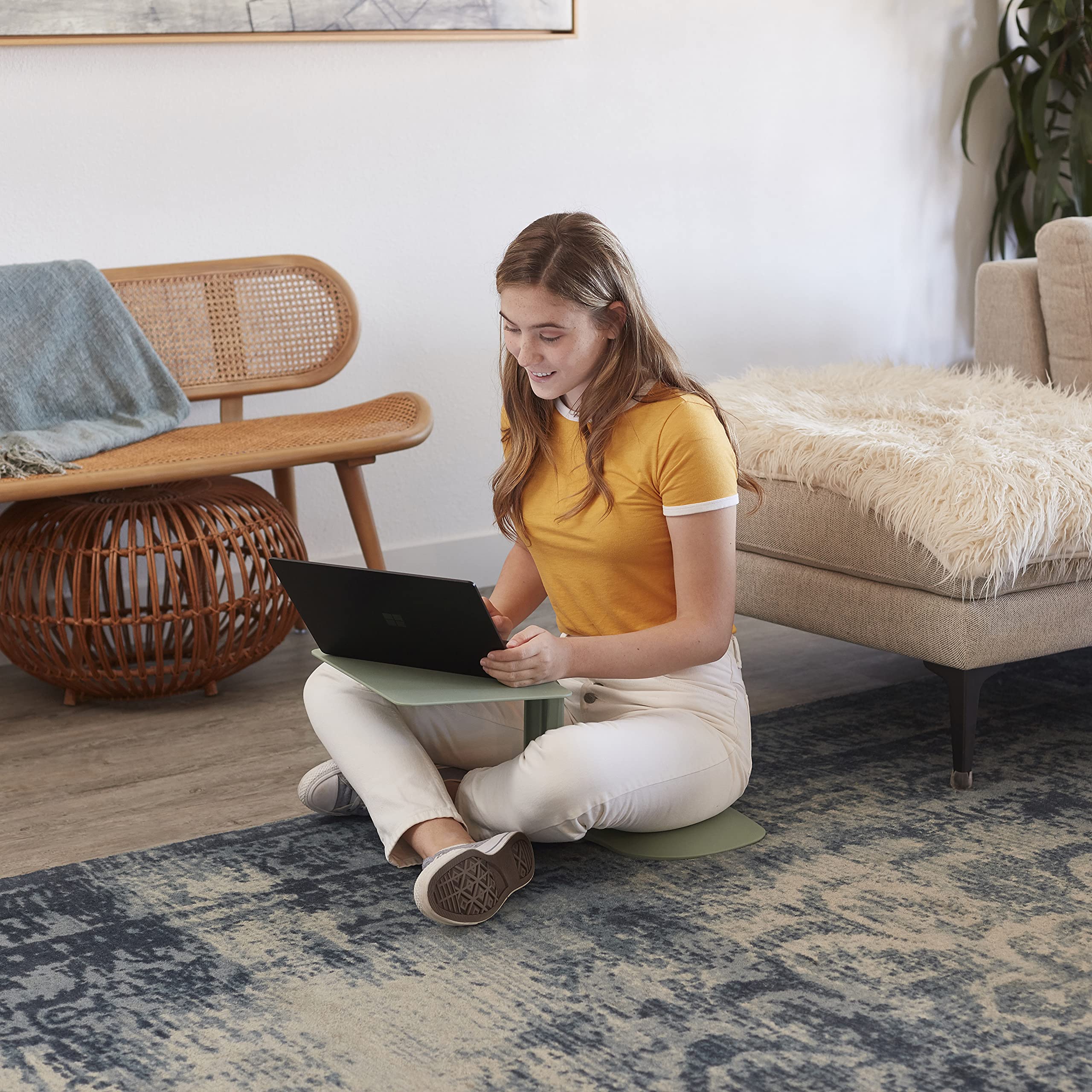 ECR4Kids The Surf Portable Lap Desk for Kids - Lightweight & Adjustable Study Table for Home, School, or Travel - Flexible Seating Classroom Furniture in Sage Green