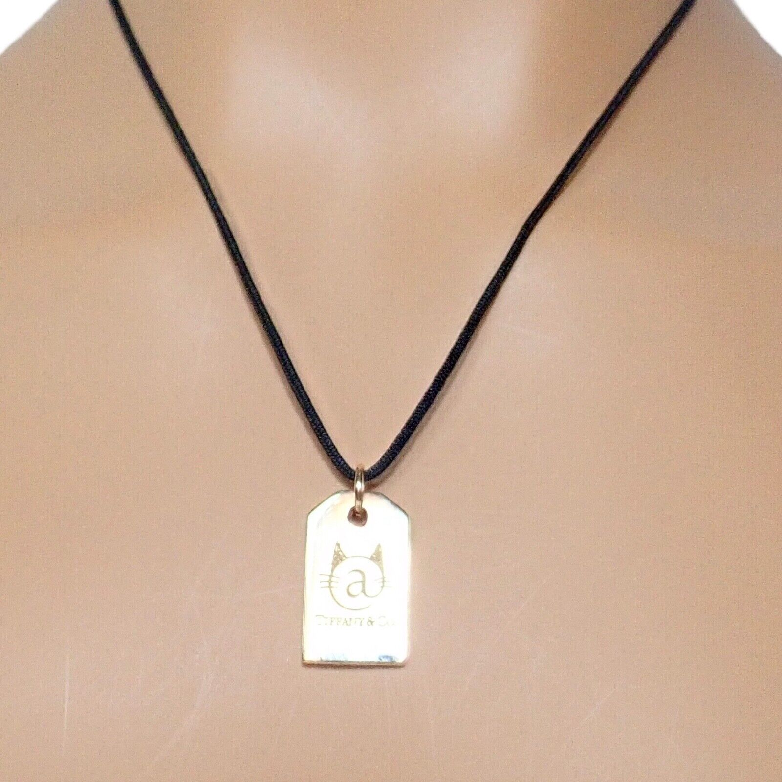 Tiffany & Co 18k Rose Gold Cat Street Tokyo Harajuku Japan Medium Necklace - Elegant Jewelry for Women, Perfect Gift for Anniversary, Birthday & Special Occasions