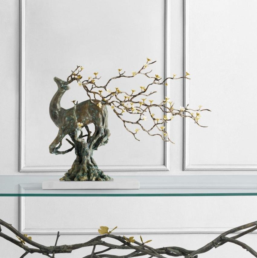 Limited Edition Stag Sculpture - Handcrafted Home Decor for Living Room, Office & Cabin - Perfect Gift for Nature Lovers