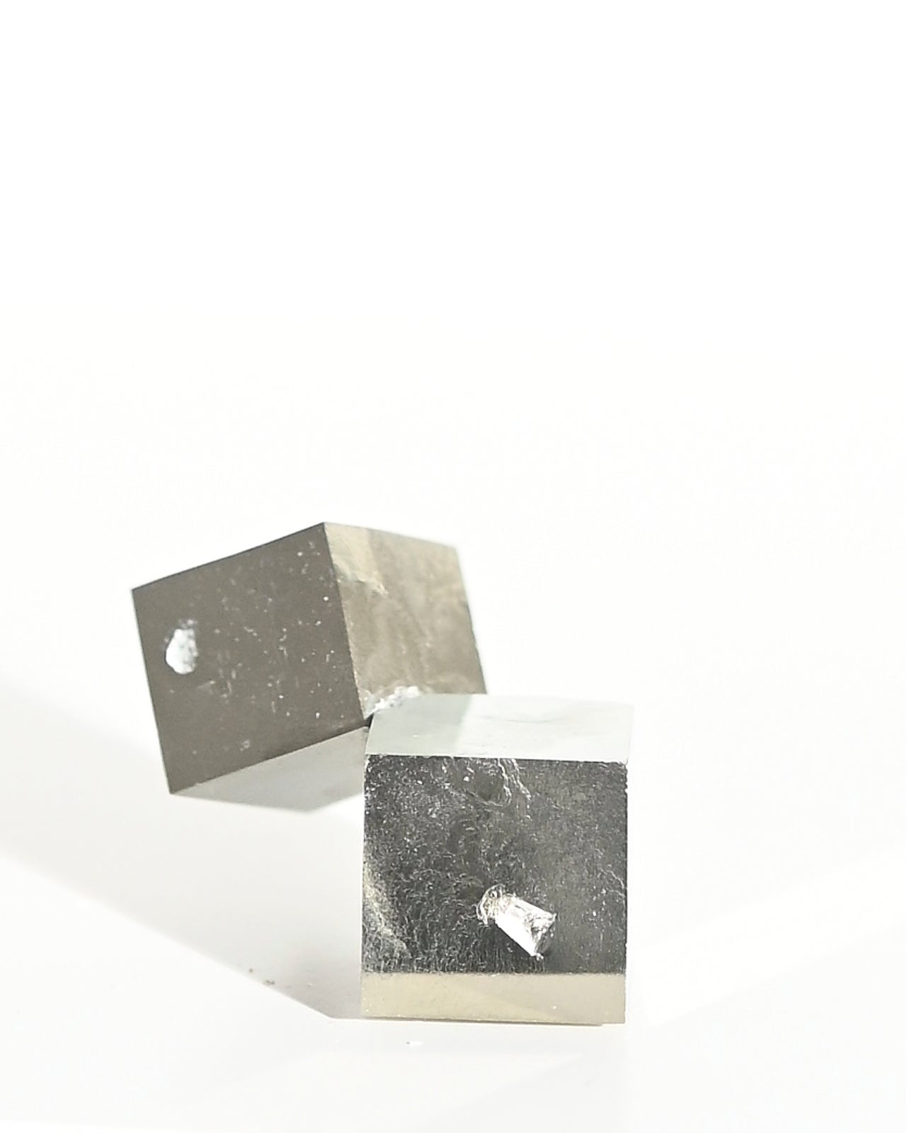 Pyrite Interlocking Cube Puzzle - 3D Brain Teaser & Stress Relief Toy for Adults & Kids | Perfect for Office, Travel & Home Decor
