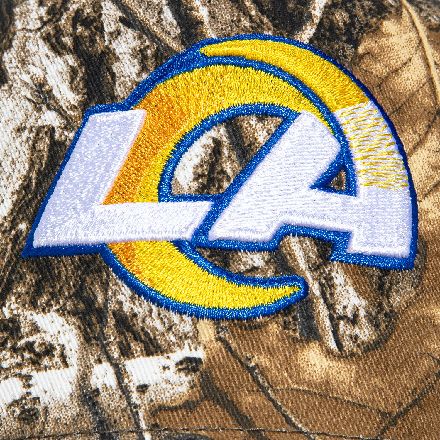 New Era 9Fifty A-Frame Los Angeles Rams Snapback Hat - Realtree Camo Adjustable Baseball Cap for NFL Fans, Sports Enthusiasts - Perfect for Game Day, Tailgating, and Outdoor Activities