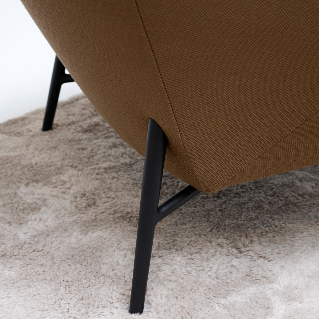 365 North Hug Chair by Wendelbo - Modern Lounge Chair for Living Room, Office & Relaxation - Scandinavian Design with Comfortable Cushions