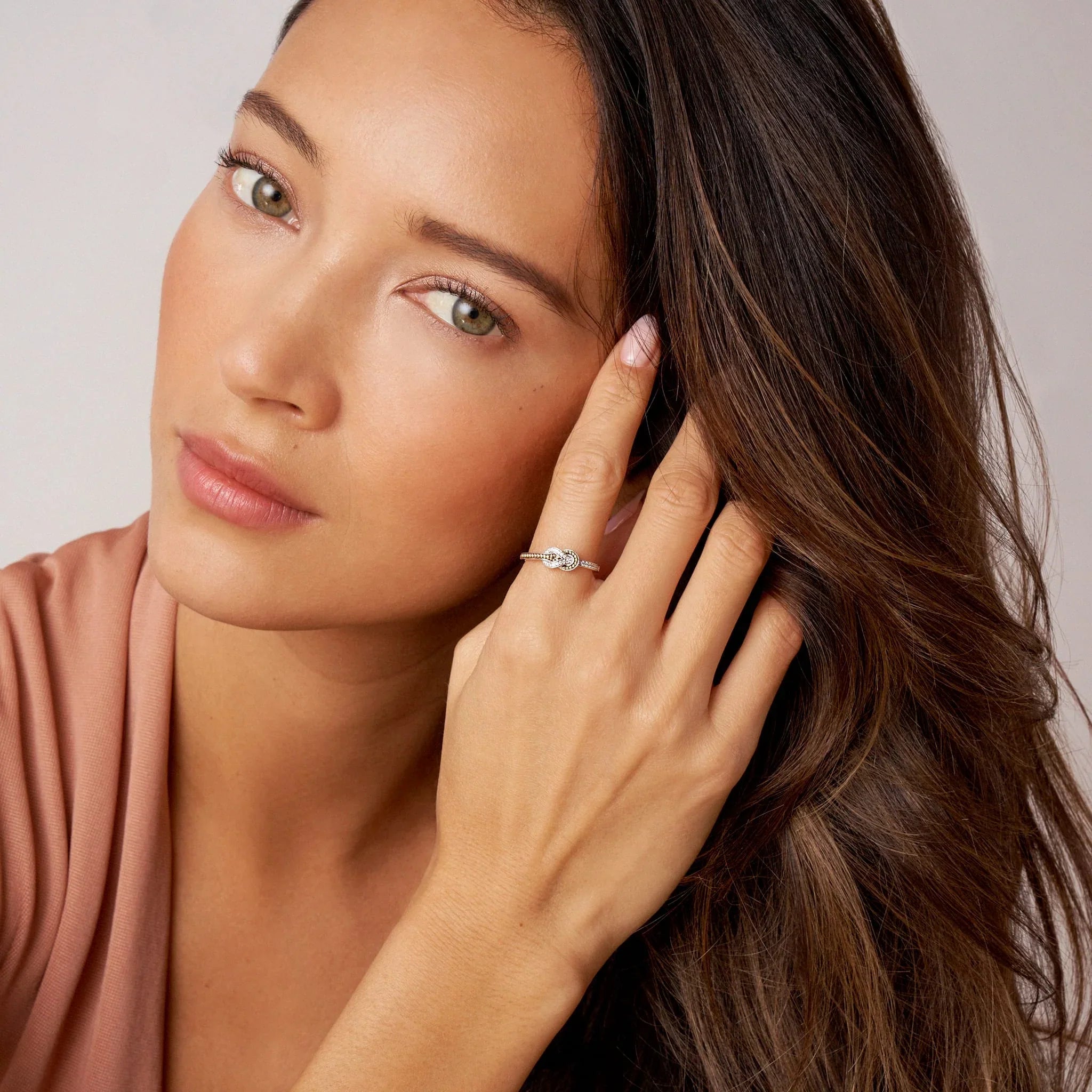 Elegant Petite Two-Tone Knot Diamond Ring for Women - Perfect for Weddings, Anniversaries & Special Occasions