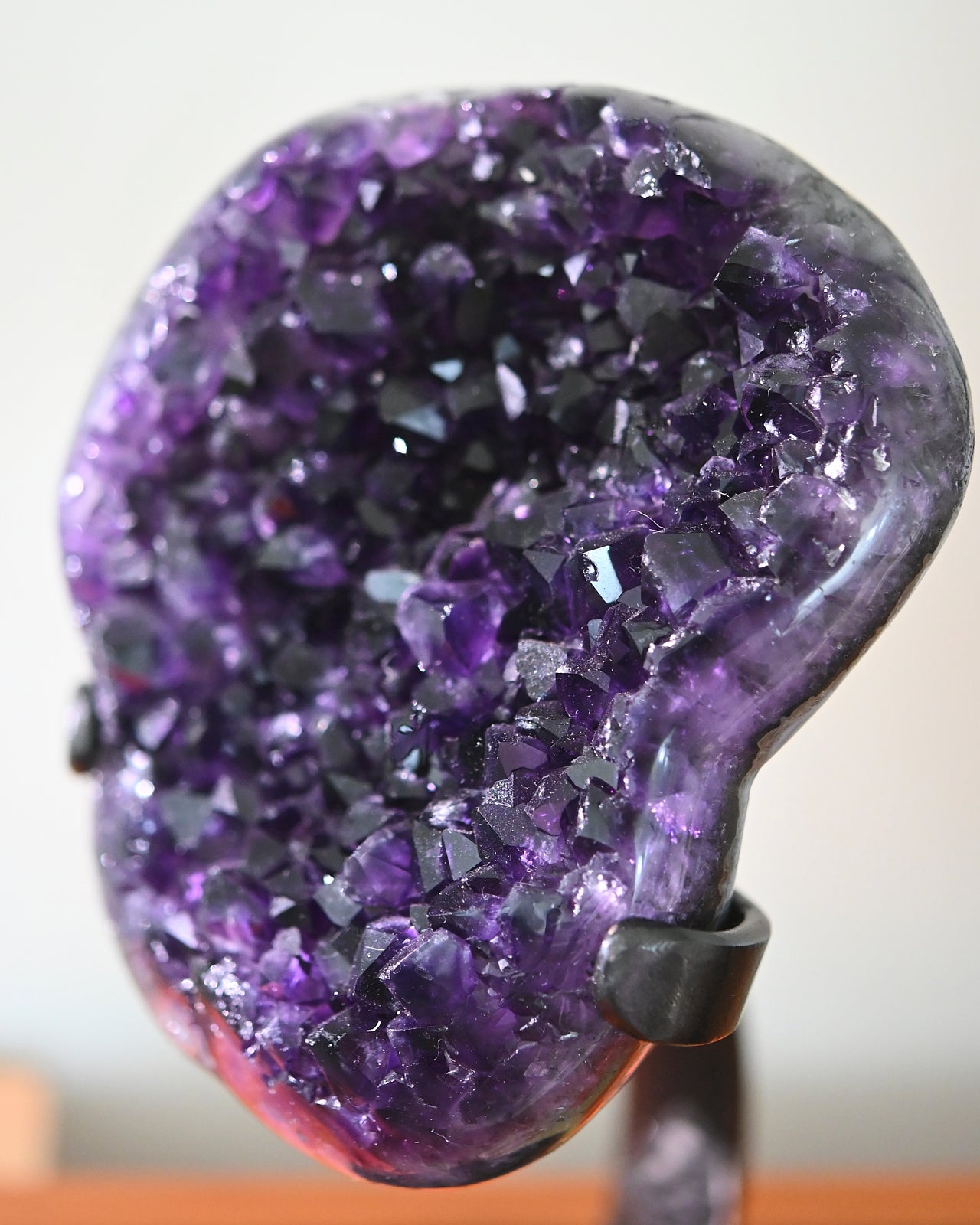 Natural Amethyst Crystal Geode on Wooden Stand - 5.5 lbs Healing Stone for Home Decor, Meditation & Spiritual Gifts