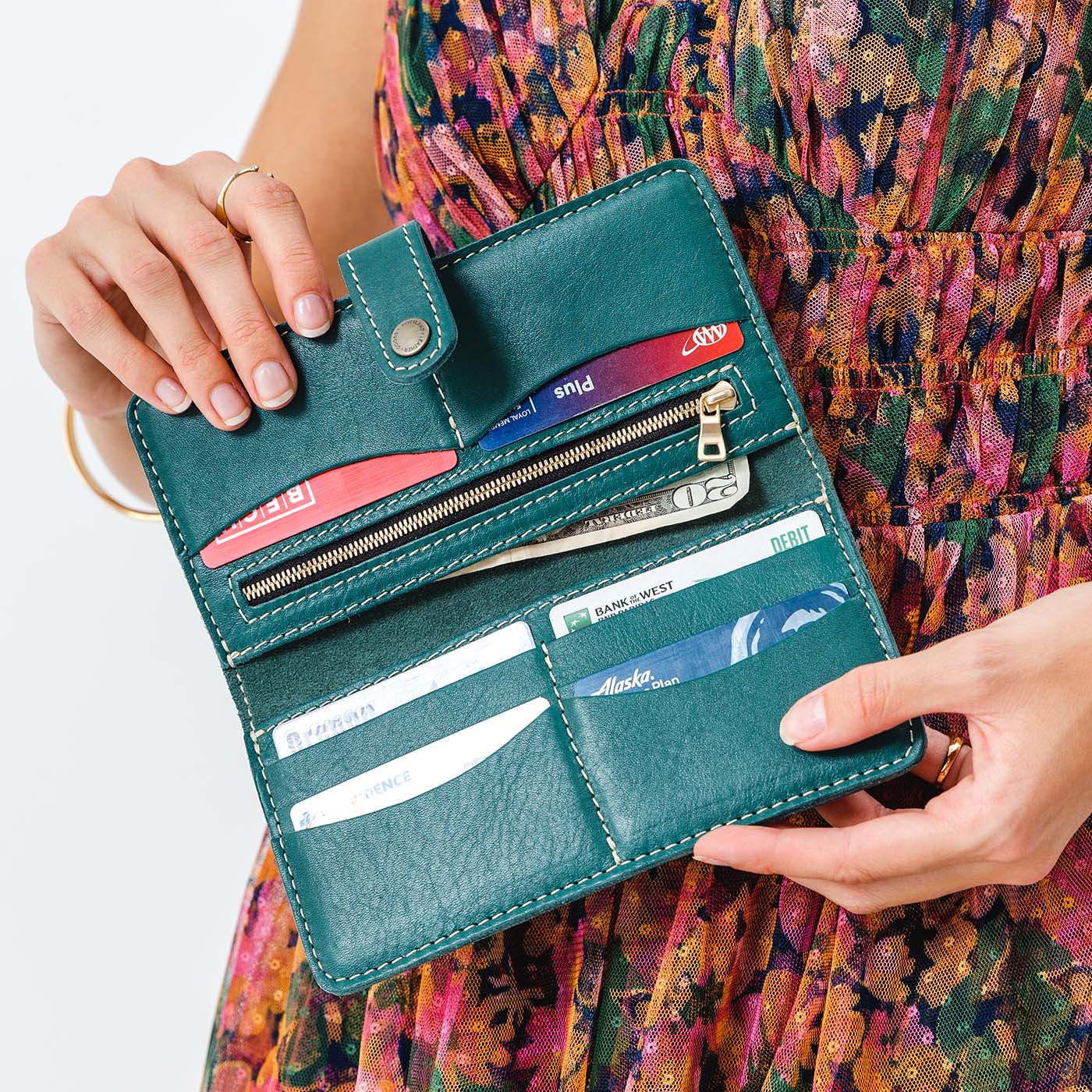 Women's Genuine Leather Bifold Wallet with RFID Blocking - Slim & Stylish for Everyday Use, Travel, and Business