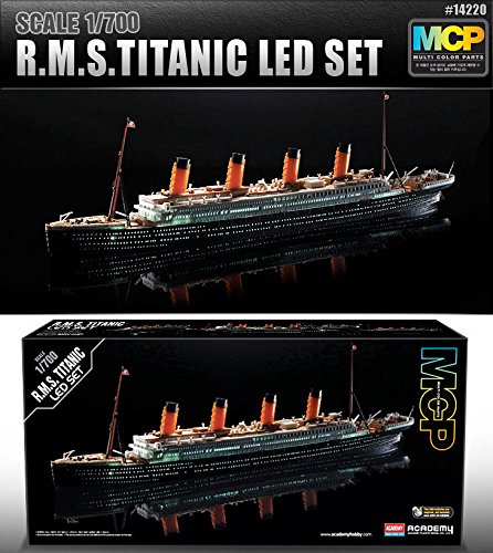 1/700 R.M.S. Titanic LED Multi-Color Model Kit by Academy Hobby #14220 – Perfect for Collectors and Historical Enthusiasts
