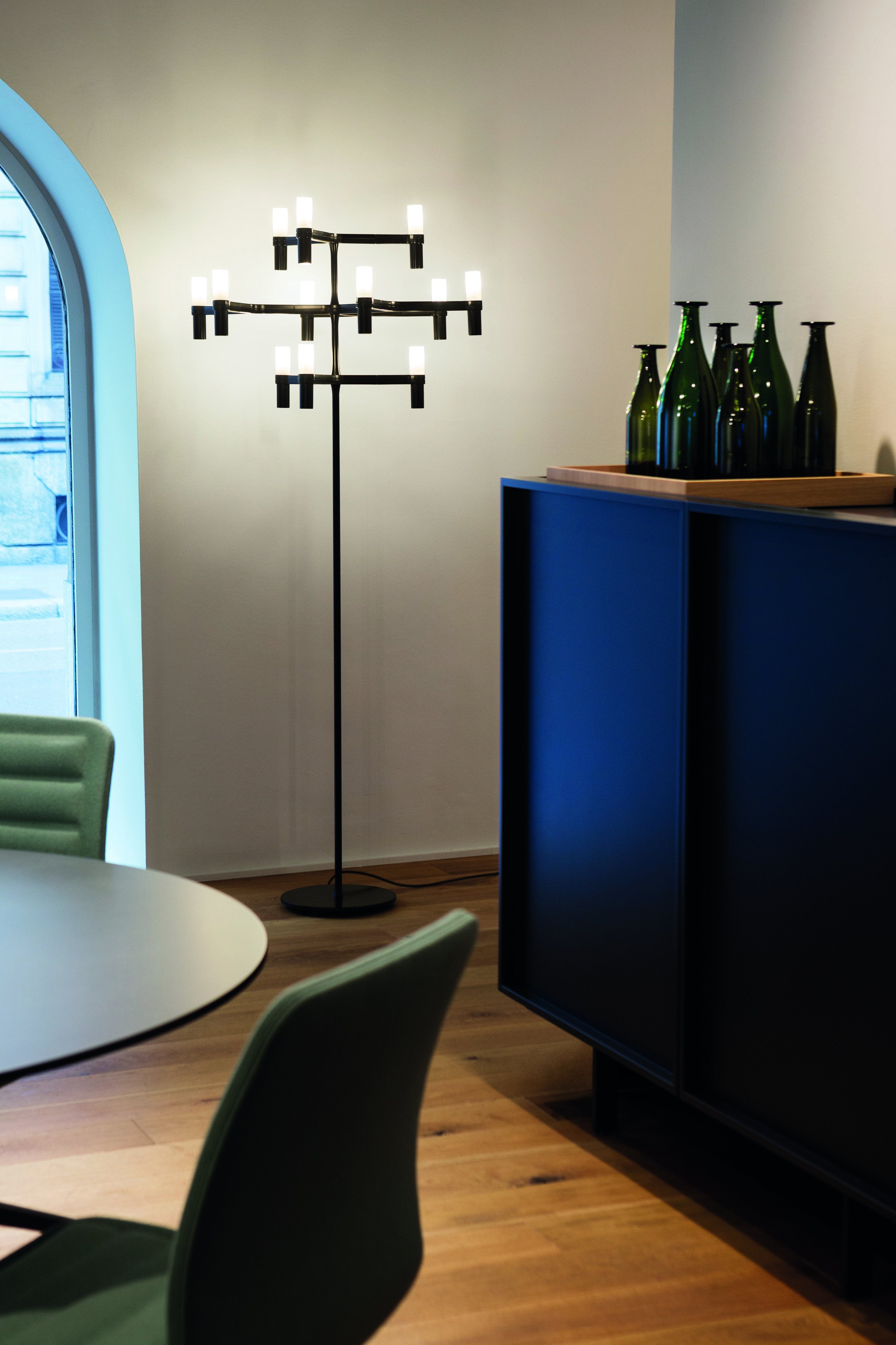 Nemo Lighting Crown Floor Lamp - Modern LED Standing Light for Living Room, Bedroom & Office - Adjustable Brightness & Energy Efficient Design