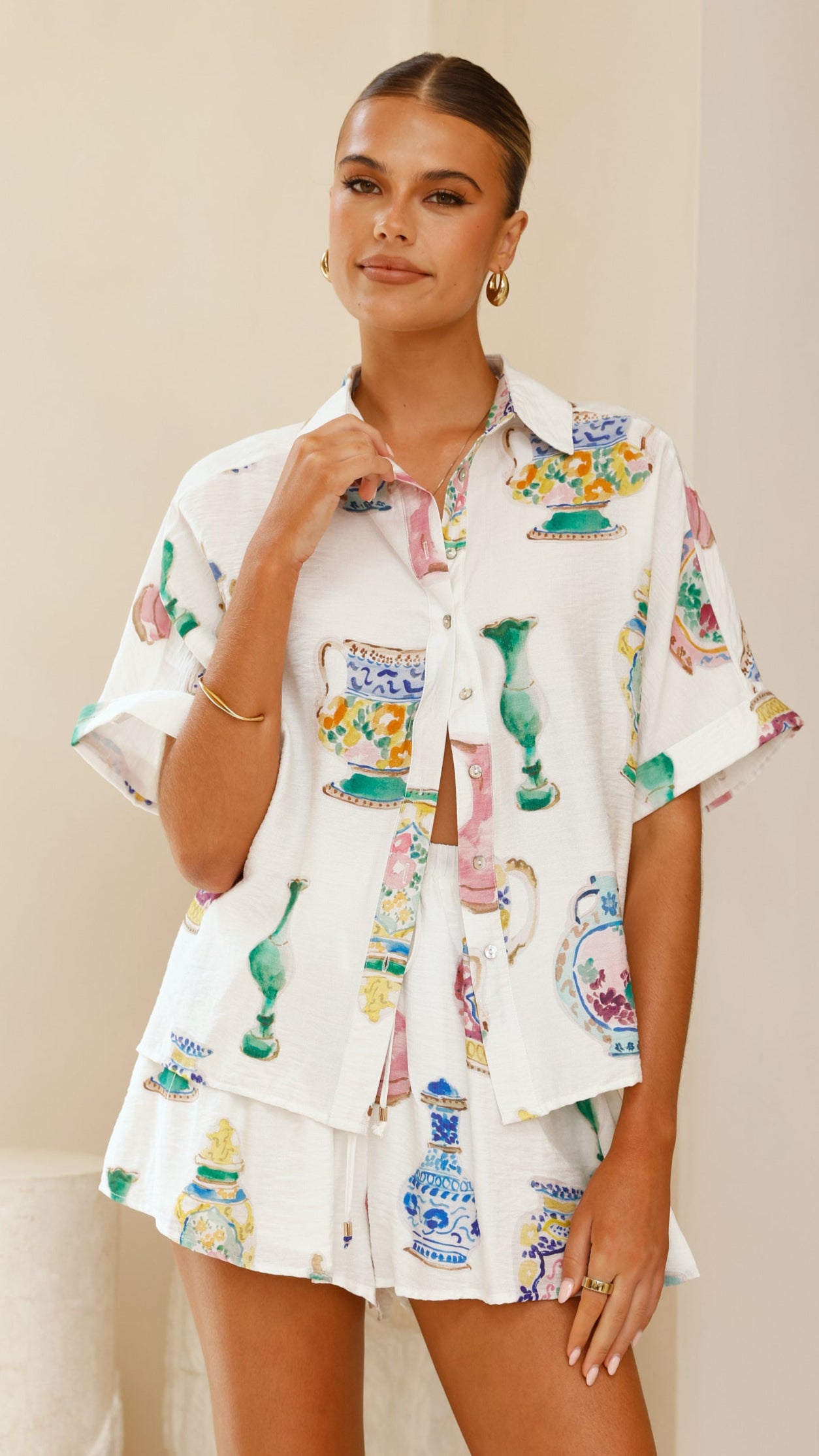 Kimberly Shorts with Vase Print - Stylish and Comfortable Women's Casual Shorts for Summer, Beach, and Everyday Wear