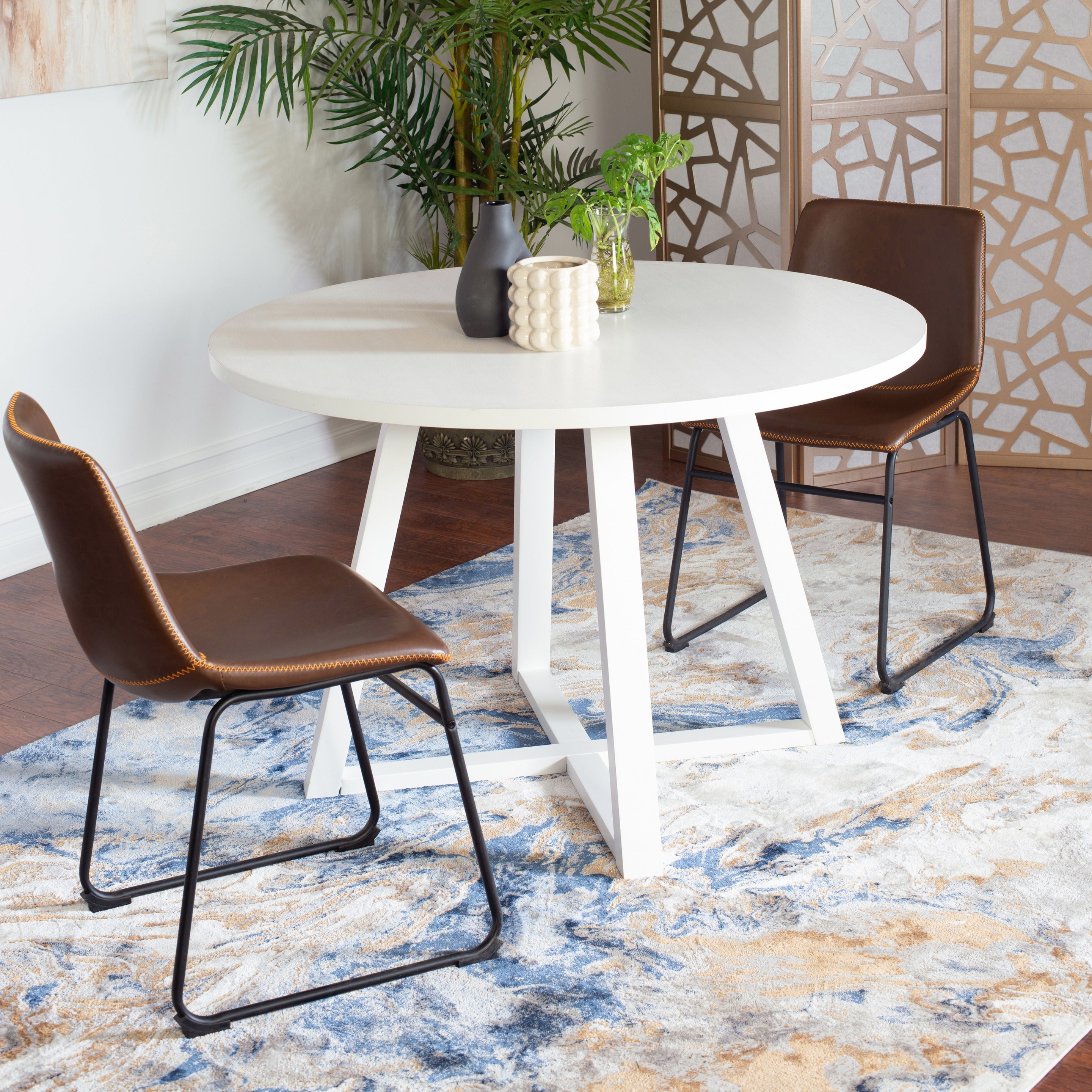 Roundhill Furniture Varna Round Wood Dining Table Set with 2 Stylish Chairs - 3 Piece Modern Kitchen & Breakfast Nook Set for Small Spaces