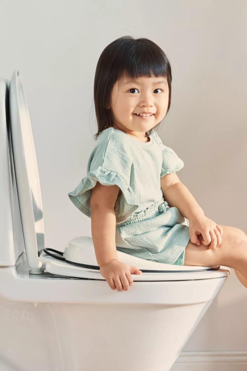 BabyBjorn Potty Chair for Toddlers - Soft & Comfortable Toilet Training Seat with Non-Slip Base - Perfect for Boys & Girls Learning Independence (Home & Daycare Use)