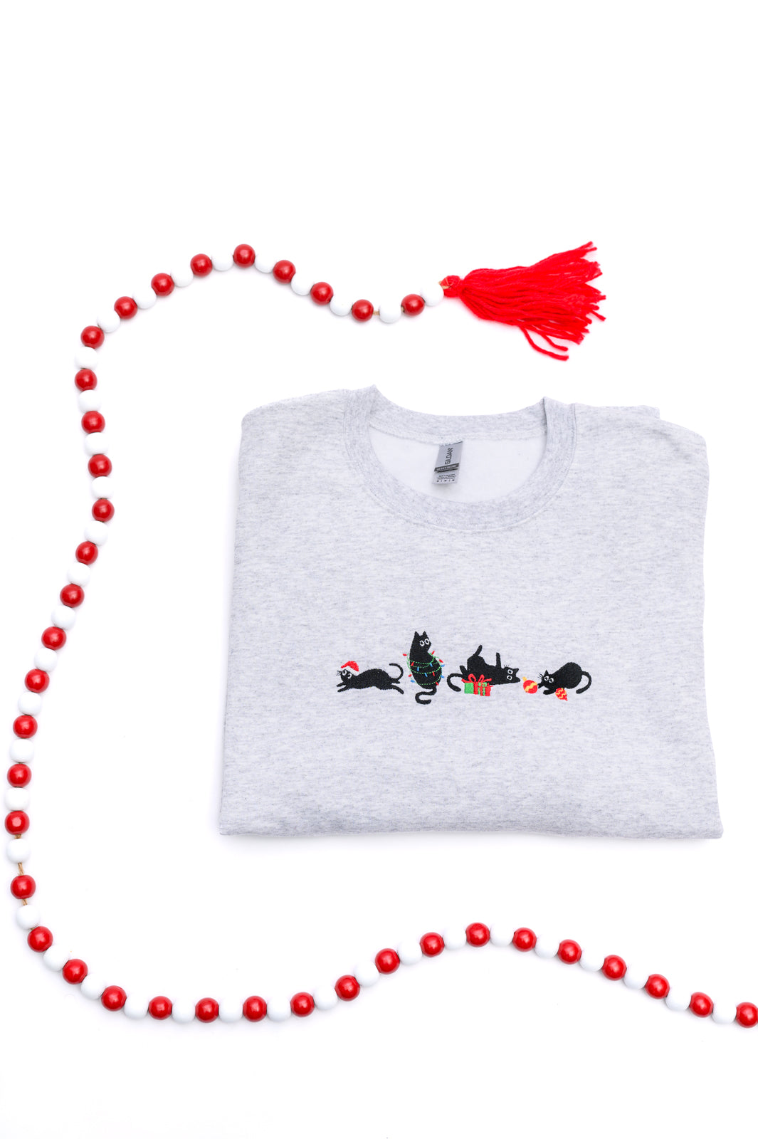 Christmas Cats Embroidered Sweatshirt - Cozy Holiday Pullover with Cute Cat Design | Perfect for Xmas Parties & Winter Outfits