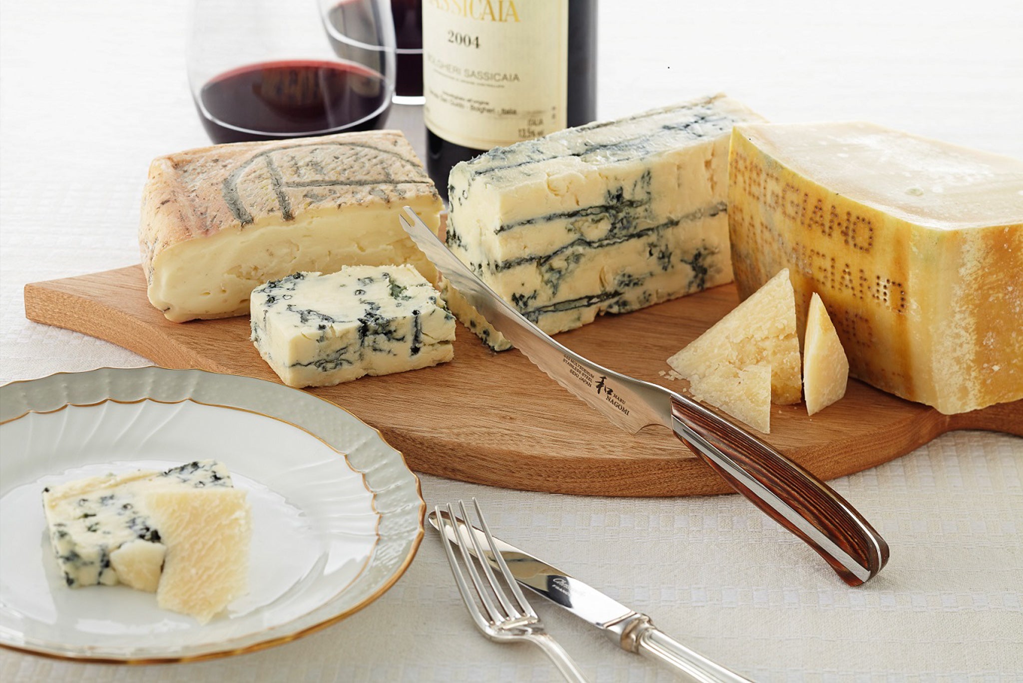 Premium Nagomi Japan Stainless Steel Cheese Knife - Sharp & Durable for Hard & Soft Cheeses - Perfect for Charcuterie Boards, Wine Pairings & Gourmet Entertaining