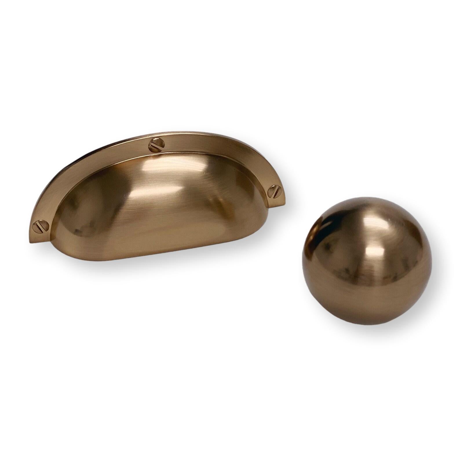 Elegant Champagne Bronze 'Kira' Large Ball Knob and Cup Pull - Premium Cabinet Hardware for Kitchen Cabinets, Dressers & Furniture Drawers