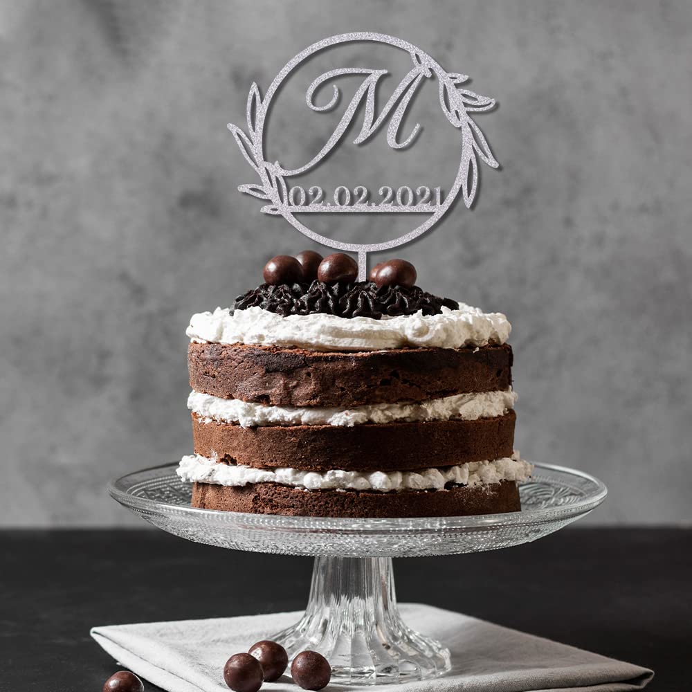 Personalized Monogram Cake Topper with Date - Custom Initial Wedding Cake Decor - Unique Wreath Cake Topper for Weddings, Anniversaries & Special Events