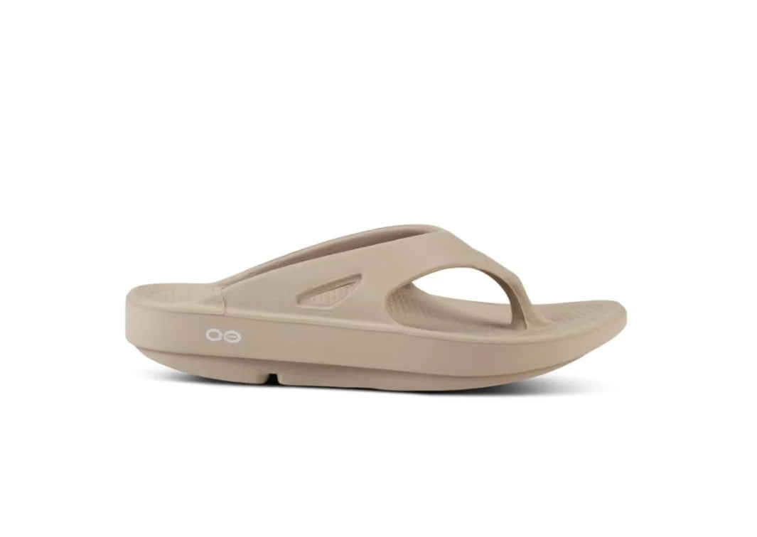 Oofos Original Nomad Unisex Recovery Sandals - Comfortable Arch Support for Men & Women - Perfect for Post-Workout, Travel & Relaxation