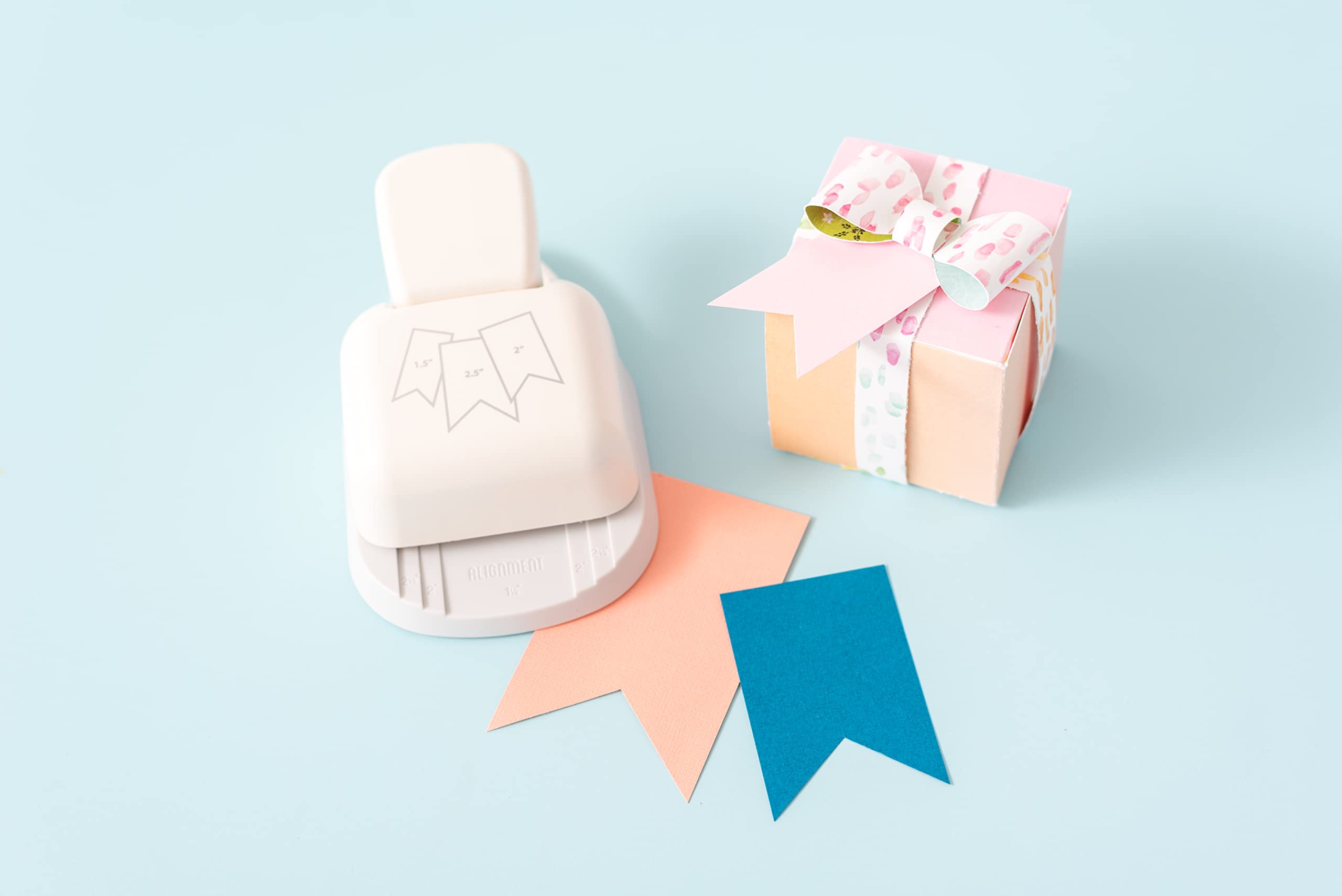 We R Memory Keepers Banner Shape Paper Punch - Craft Supplies for Scrapbooking, DIY Projects, and Kids' Art - Perfect for Card Making, Home Decor, and School Activities