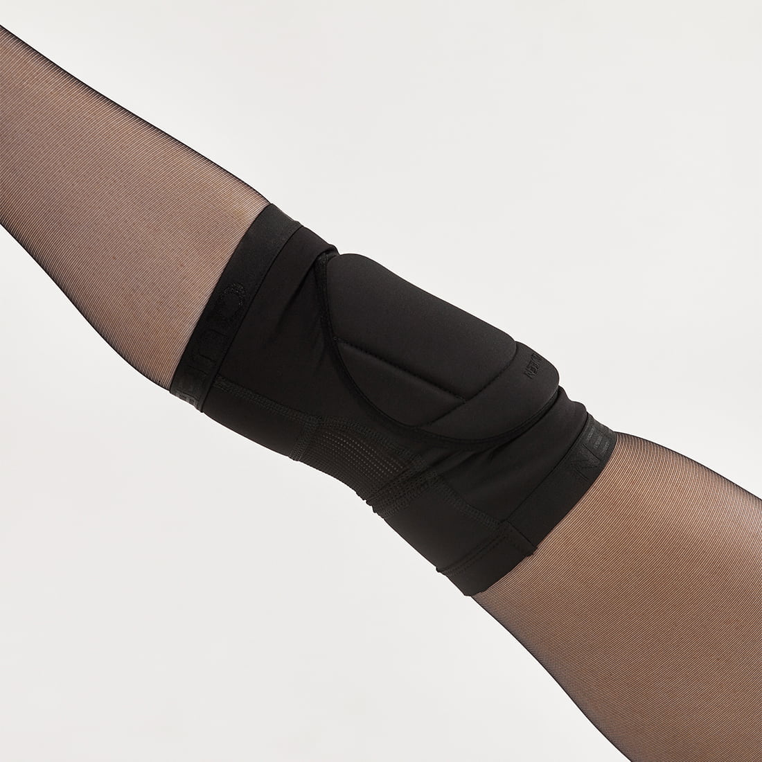 High-Performance Black Knee Pads for Dance - Breathable & Protective Knee Support for Hip Hop, Ballet, Breakdancing & Dance Practice