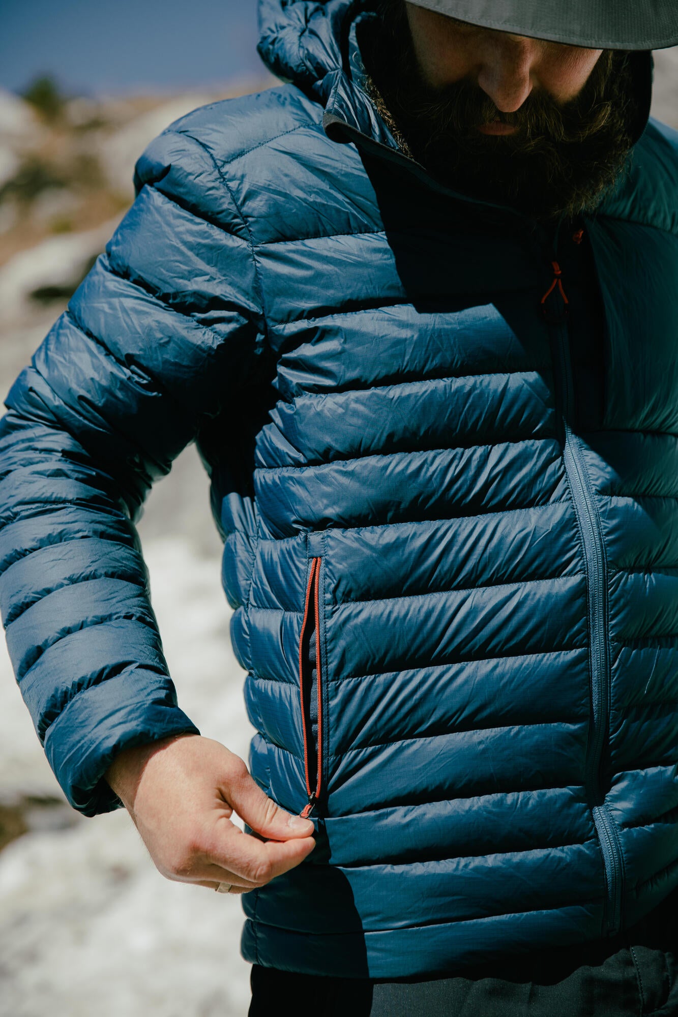 Forclaz MT500 Men's Hooded Padded Jacket for Mountain & Backpacking - Warm & Lightweight Down Coat for Hiking, Camping in Cold Weather (14°F)