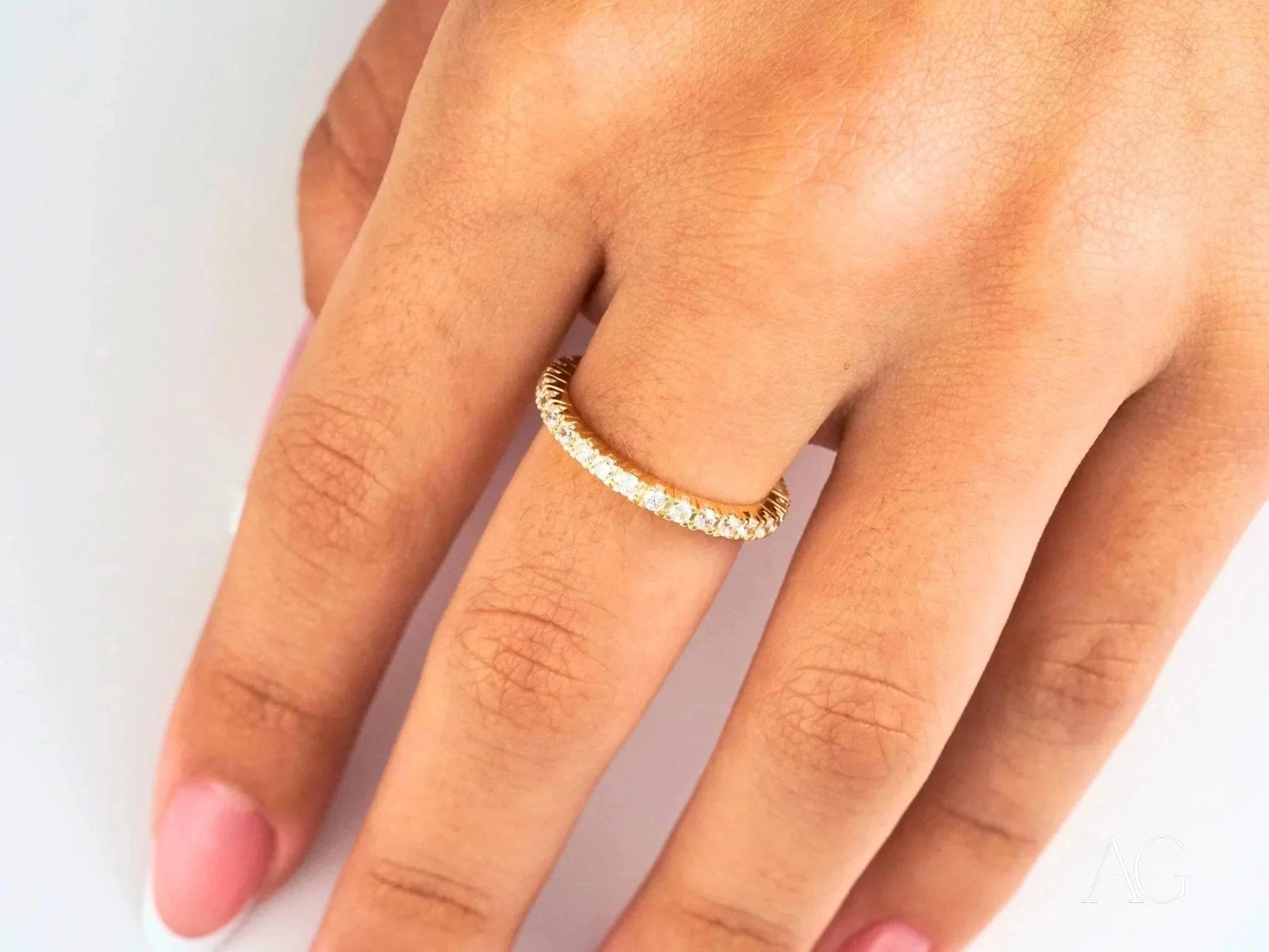 Elegant 18K Gold Sparkling Ring for Women - Perfect Gift for Anniversary, Engagement & Special Occasions | Luxury Jewelry for Everyday Wear & Evening Events