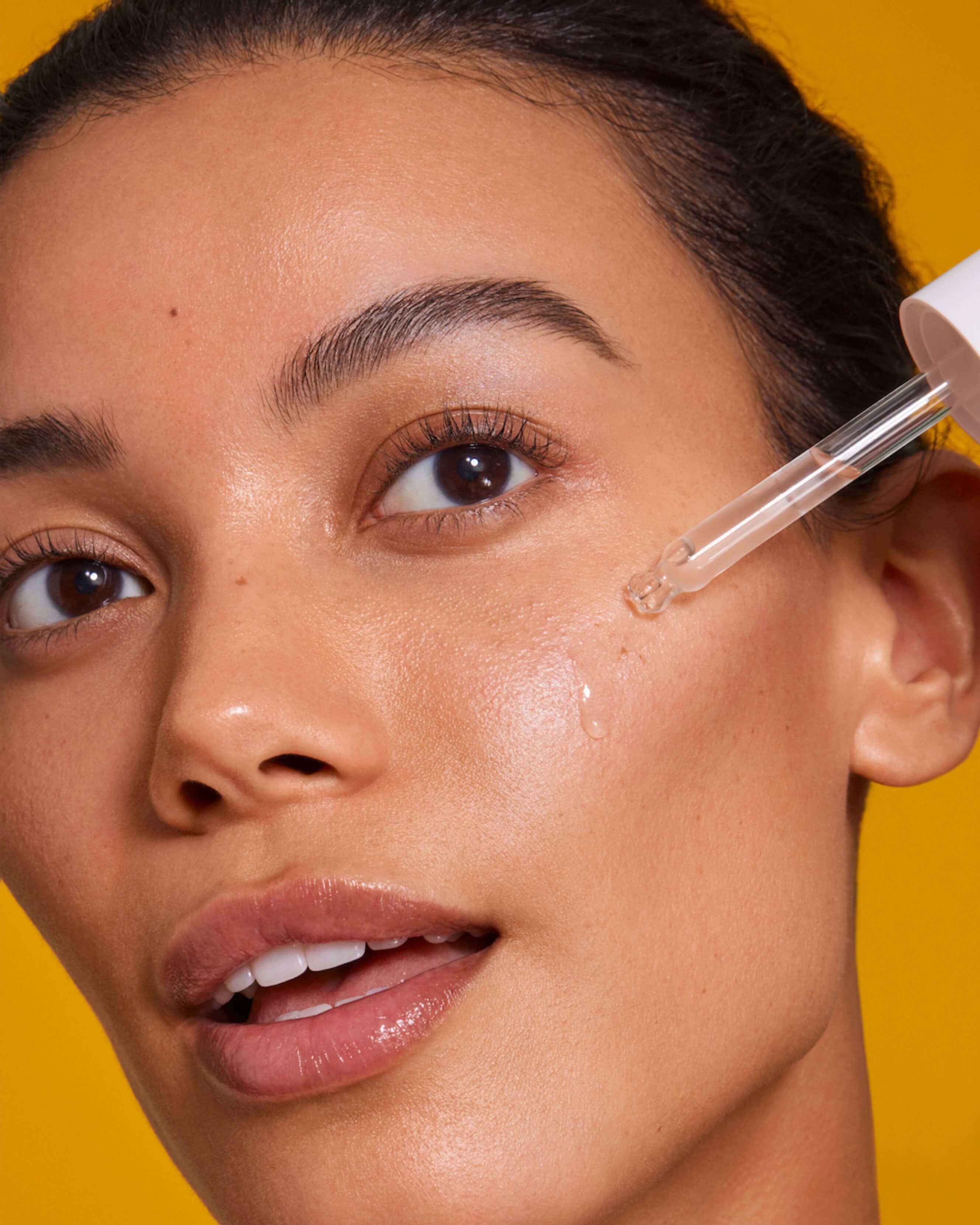 SundaSkin The Essential Hydrating Serum for Face - Vitamin C & Hyaluronic Acid Anti-Aging Moisturizer - Perfect for Dry Skin & Night Skincare Routine