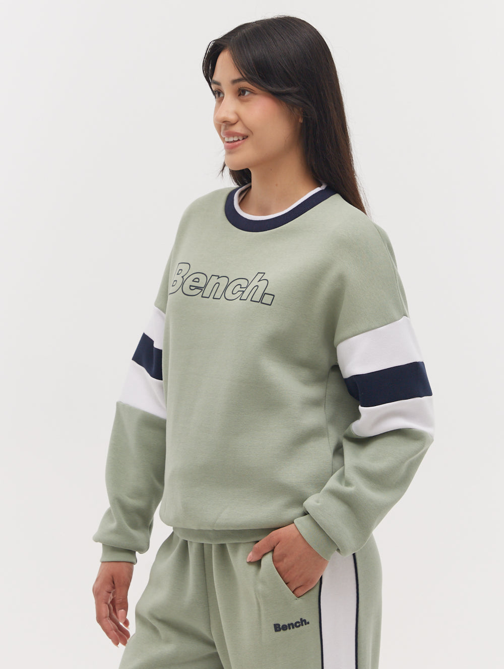 Hendra Stripe Sleeve Crew Neck Sweatshirt for Women | Casual Comfort Pullover | Perfect for Everyday Wear, Lounging & Weekend Outfits