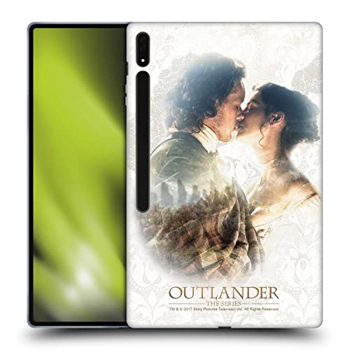 Claire & Jamie Kiss