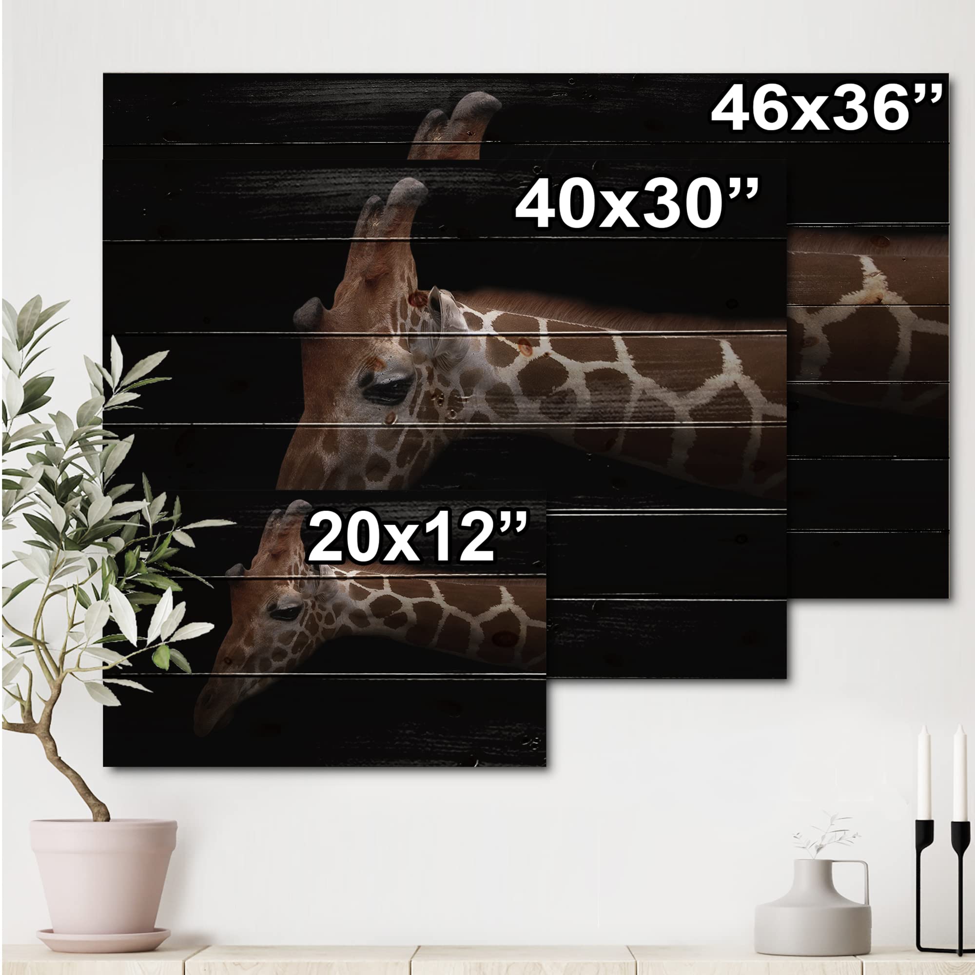DesignQ Giraffe Portrait Farmhouse Wood Wall Decor - Black Wood Wall Art, Large Animal Wood Panel Printed on Natural Pine - Perfect for Living Room, Bedroom & Nursery Decor
