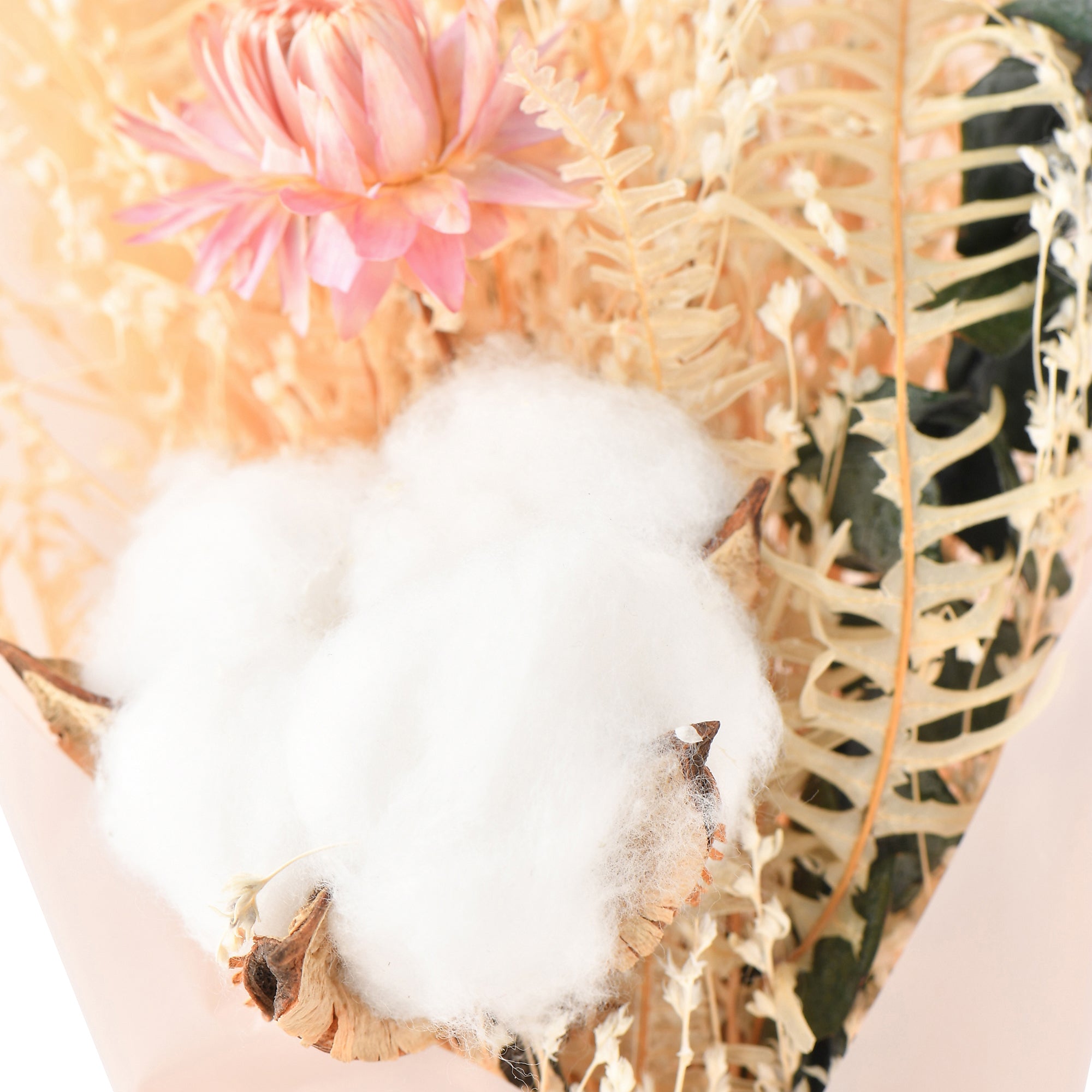 Premium Dried Flower Bouquet Mix - Small Natural Floral Arrangement for Home Decor, Wedding Centerpieces & DIY Crafts