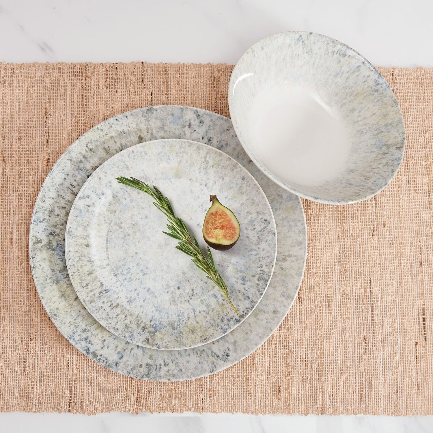 Warren 12-Piece Dinnerware Set - Service for 4 People, Porcelain Plates, Bowls & Mugs, Elegant Dinner Set for Family Meals, Parties & Daily Use