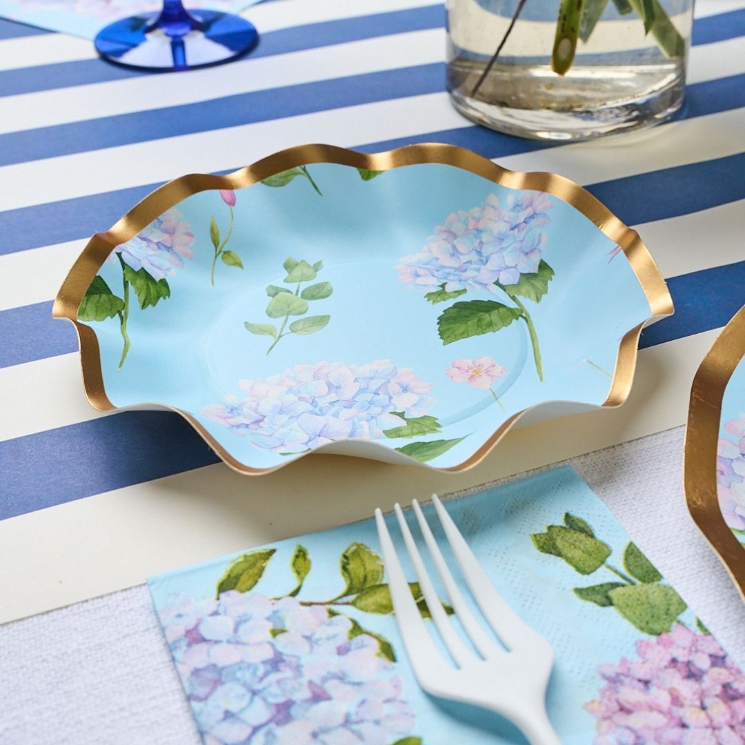Complete Hydrangea Floral Table Setting Kit for 8 - Elegant Dinner Party Decor for Weddings, Anniversaries & Special Occasions