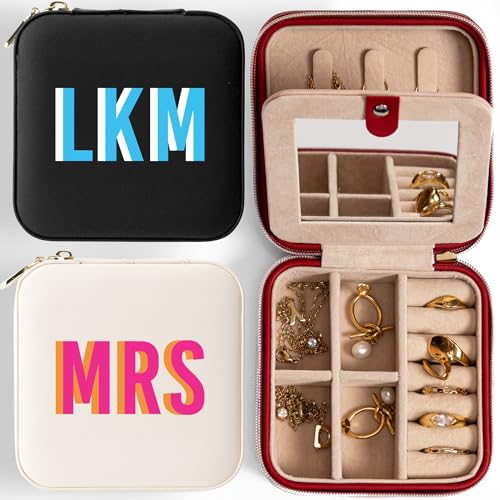SOUL MAMA Personalized Jewelry Travel Case - PU Leather Jewelry Organizer Bag with Custom Name | Compact Jewelry Box Gift for Women & Girls | Portable Jewelry Storage for Vacation, Business Trips & Daily Use