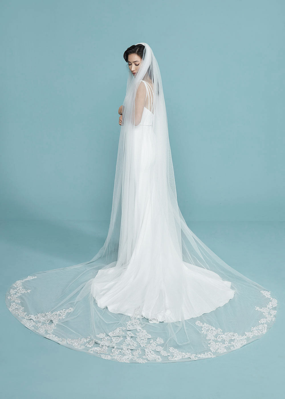 Piper Veil Cathedral Wedding Veil with Lace Appliques - Elegant Bridal Accessory for Church Ceremonies & Formal Weddings