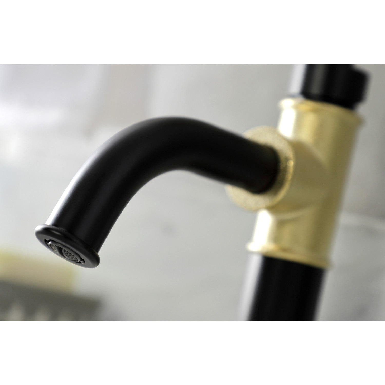 Belknap KSD2822RX Single Handle 1 Hole Bathroom Sink Faucet with Deck Plate & Push Pop-Up Drain - Matte Black/Polished Brass Finish - Perfect for Modern Bathrooms & Powder Rooms