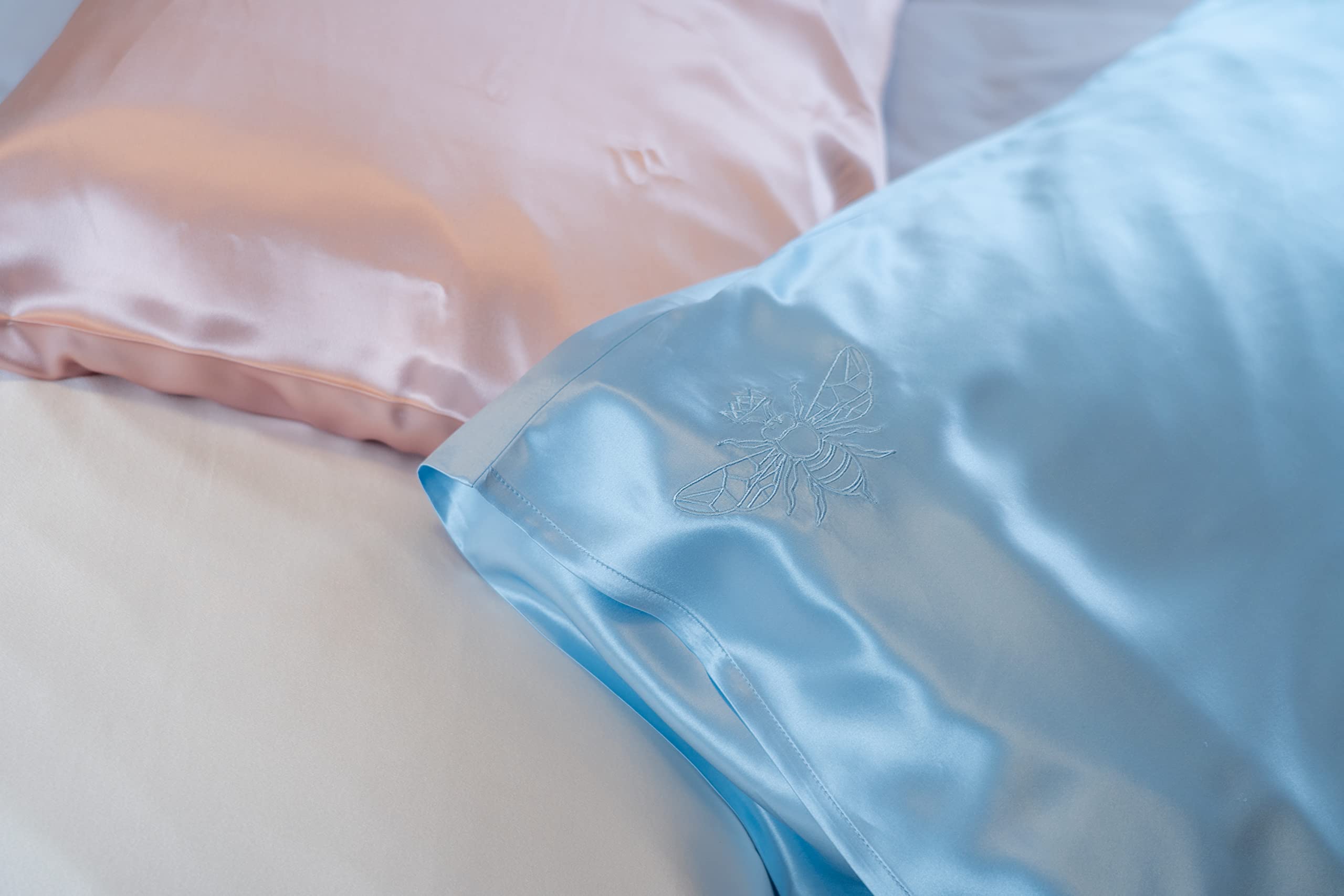 QUEEN BEE SILK - 2 Pack 22 Momme Mulberry Silk Pillowcase Set for Hair & Skin Care - King Size with Envelope Closure - Charmeuse Weave in Sky Blue - Perfect for Beauty Sleep & Travel