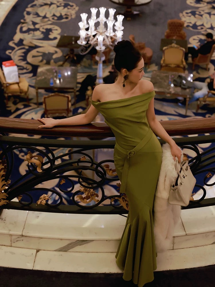 Elegant Green Mermaid Long Prom Dress for Evening Party - J5703 | Formal Gown for Homecoming, Wedding Guest, or Special Occasions