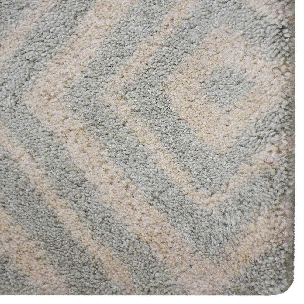 Hand Tufted Quilted Area Rug - Soft and Cozy Home Decor for Living Room, Bedroom, or Nursery - Perfect for Adding Warmth and Style to Any Space