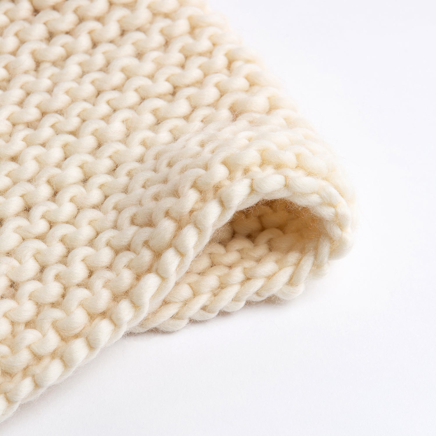 Christmas Blanket Knitting Kit - DIY Cozy Holiday Blanket for Gifts & Home Decor | Perfect for Winter Evenings & Festive Decorations