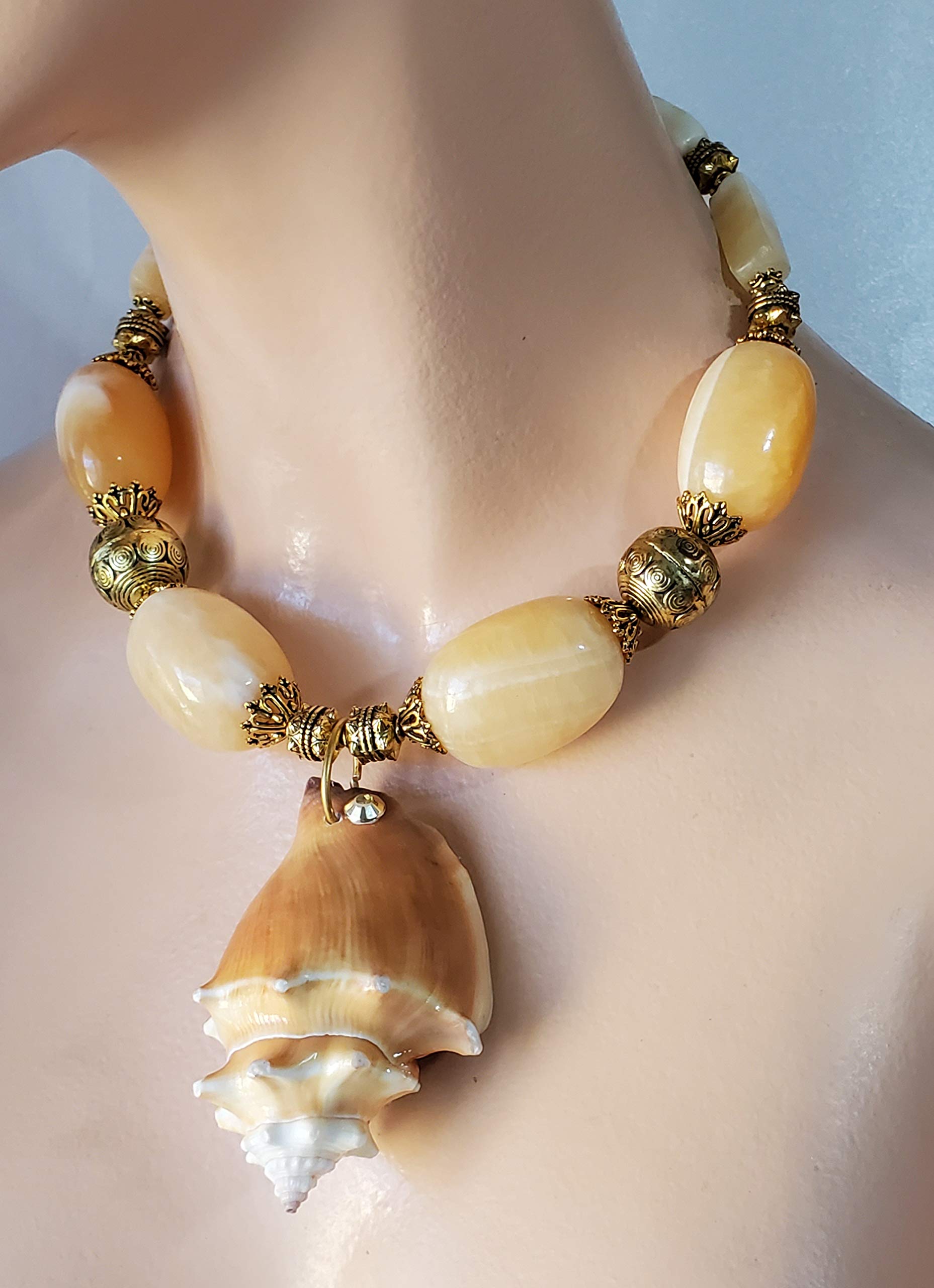 Natural Conch Seashell Gemstone Jade Necklace & Earrings Set – Unique Handmade Jewelry for Beach Weddings, Boho Fashion & Gift Giving
