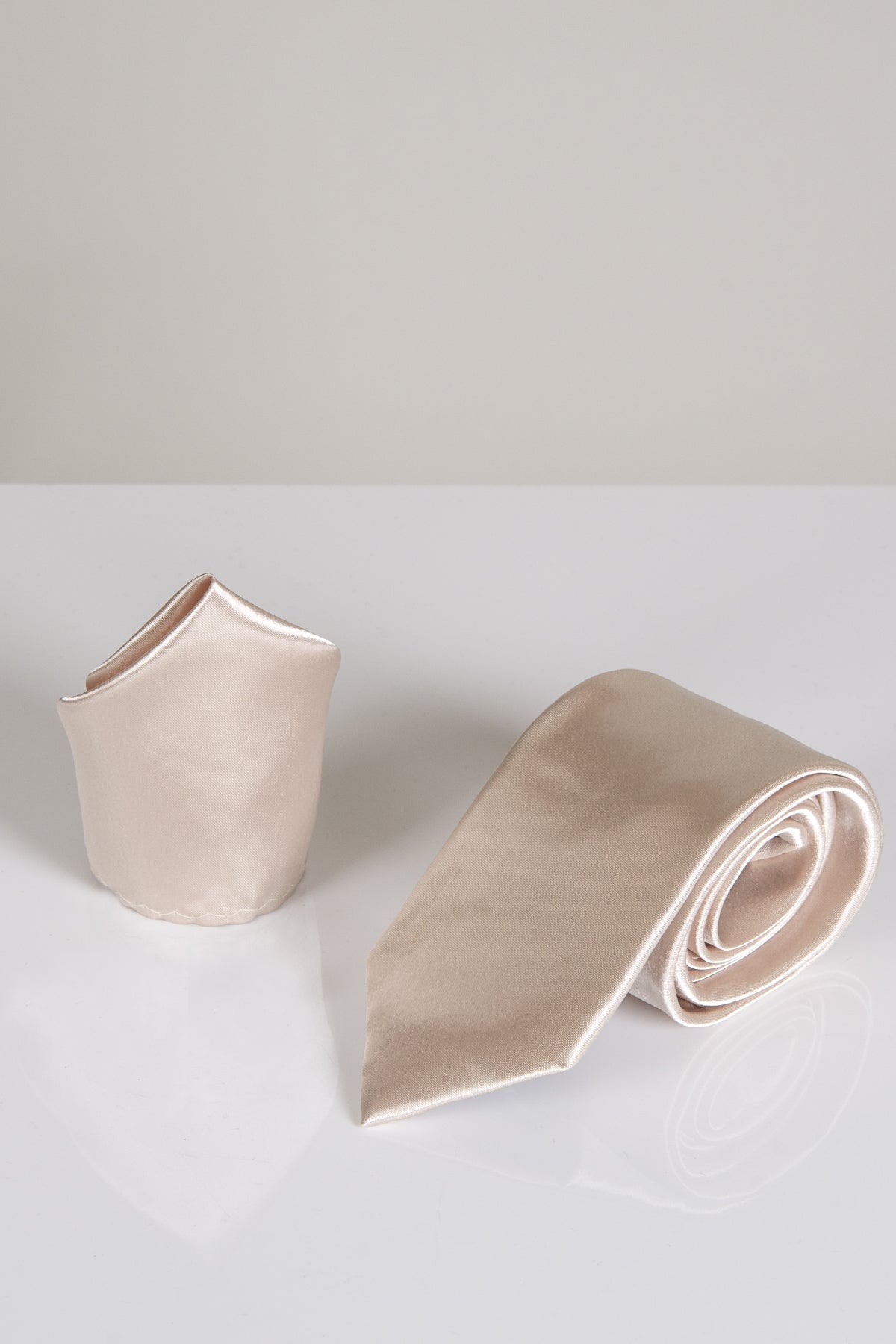STANLEY Satin Tie and Pocket Square Set in Champagne - Premium Silk Necktie & Pocket Square Combo for Men - Perfect for Weddings, Business Meetings & Formal Events