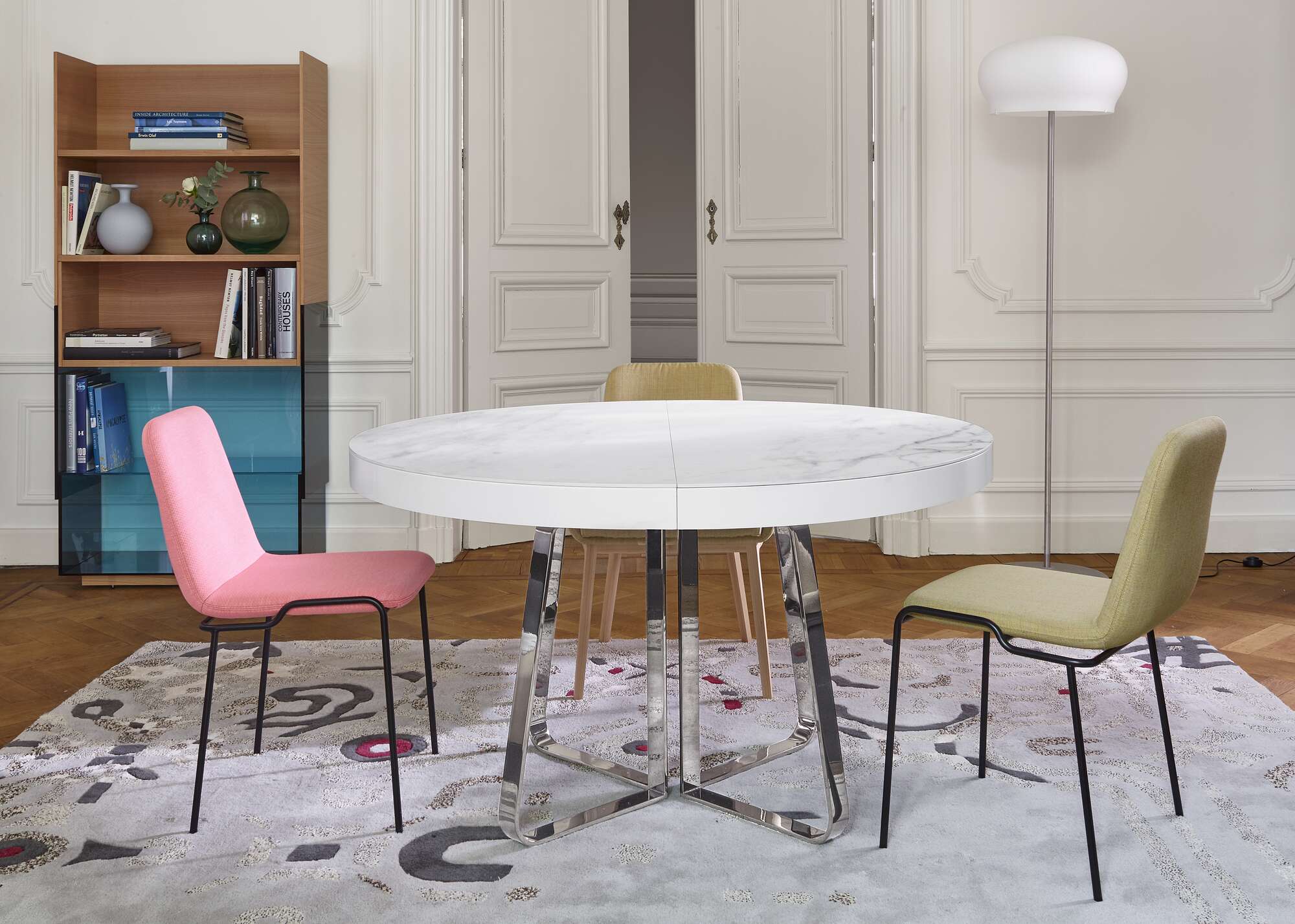 Modern Ava Dining Table - Solid Wood Kitchen Table for 6 - Perfect for Family Meals, Dinner Parties & Small Spaces