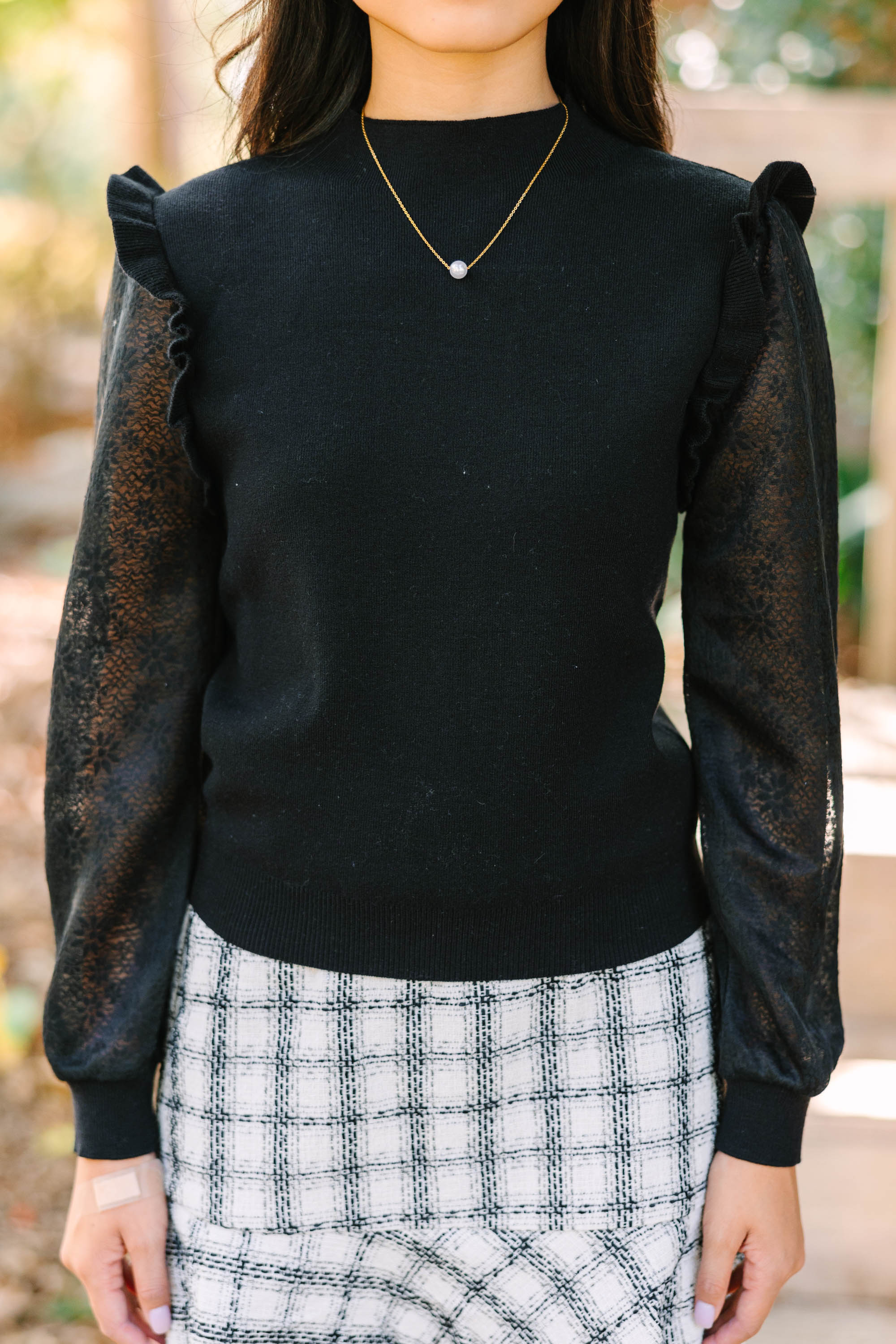 Stylish Black Ruffled Sweater for Women - Trendy Long Sleeve Knit Top - Perfect for Fall Fashion, Date Nights & Office Wear