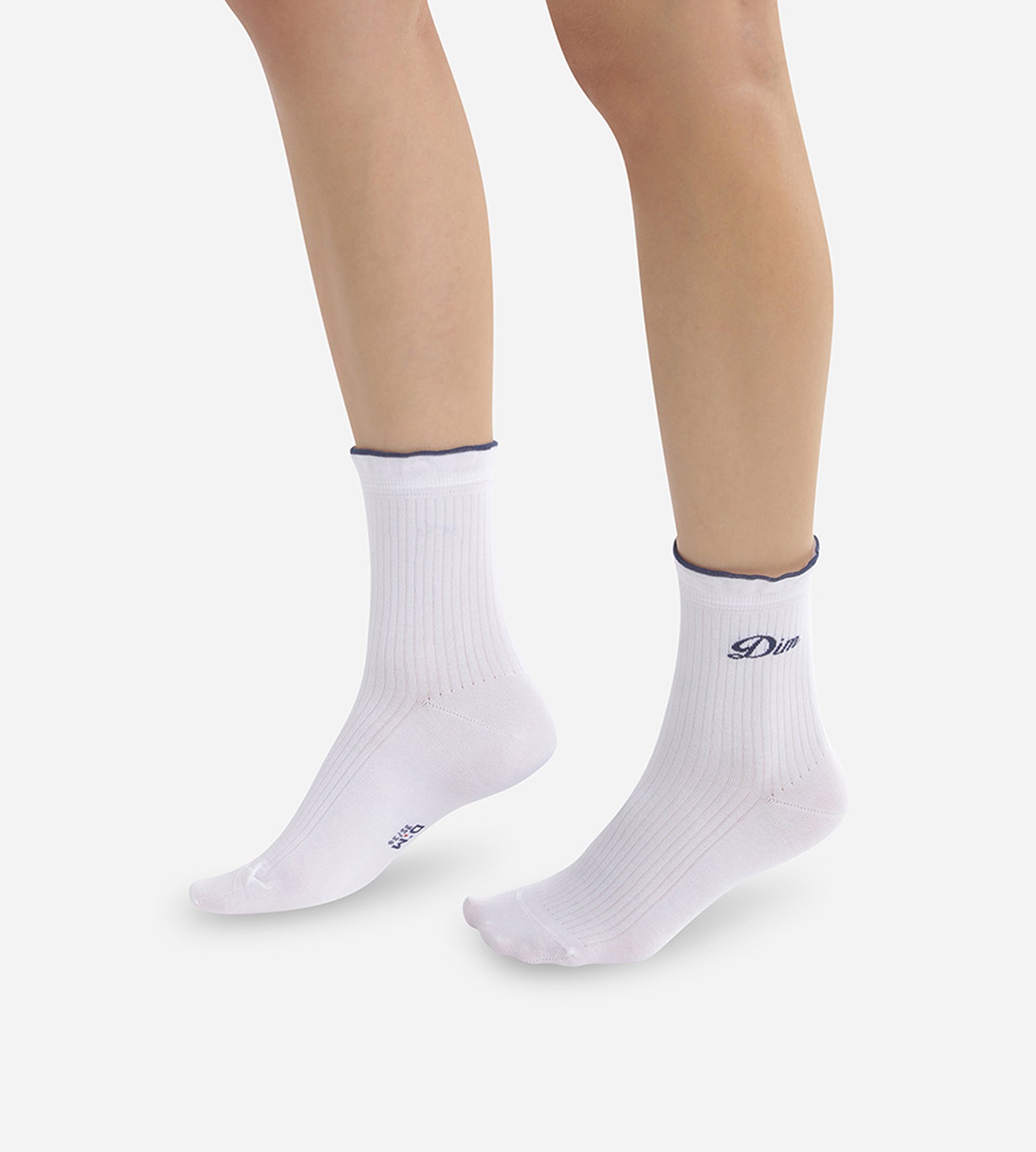 Signature Dim Embroidered Cotton Women's Ankle Socks - White - Comfortable & Breathable for Everyday Wear, Workouts, and Casual Outfits