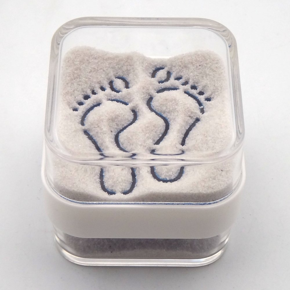 2-1/8 Inch Sand & Shells Paperweight Cube with Beach Wave & Footprint Patterns - Real Beach Sand Inside - Perfect Desk Decor for Office, Home & Beach-Themed Gifts