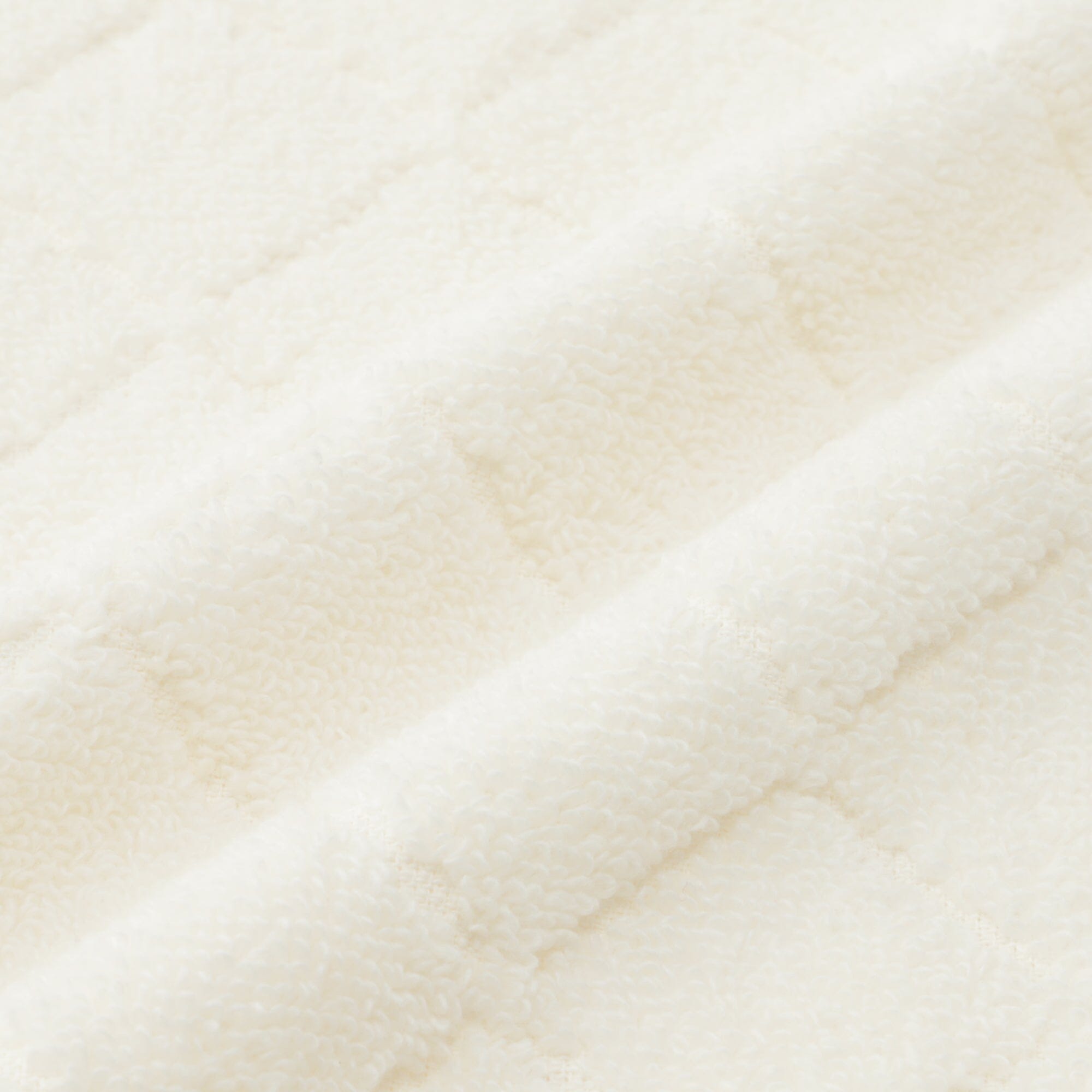 Antibacterial & Deodorizing Scallop Edge Face Towel - Soft Ivory Bath Towel for Skincare & Makeup Removal | Perfect for Spa, Gym & Travel