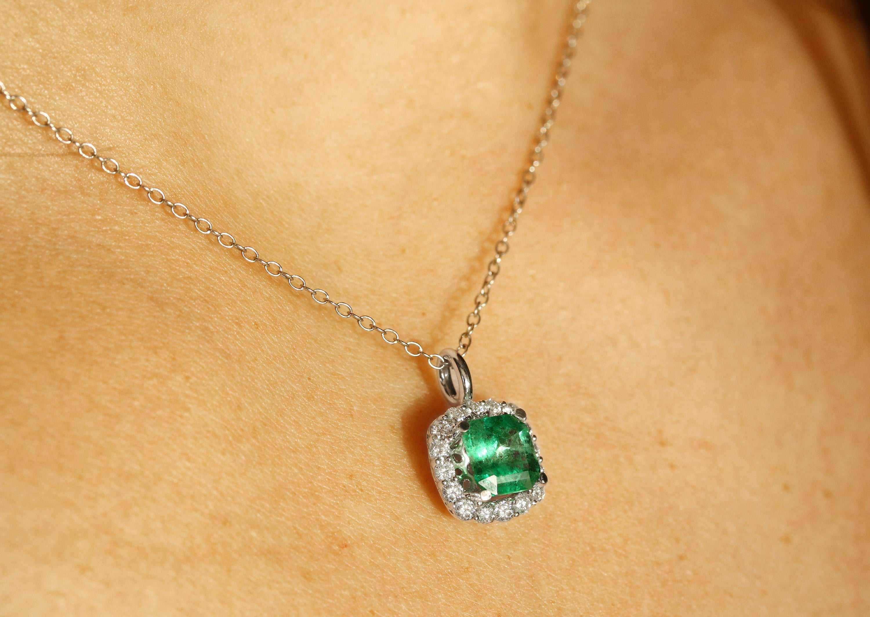 1.75tcw Asscher Cut Electric Green Colombian Emerald & Diamond Halo Necklace in 14K Gold - Elegant Jewelry for Weddings, Anniversaries & Special Occasions