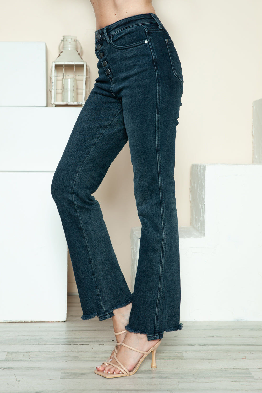 Judy Blue Women's Button Fly Straight Leg Jeans - Distressed Hem Denim Pants for Casual Wear & Everyday Outfits