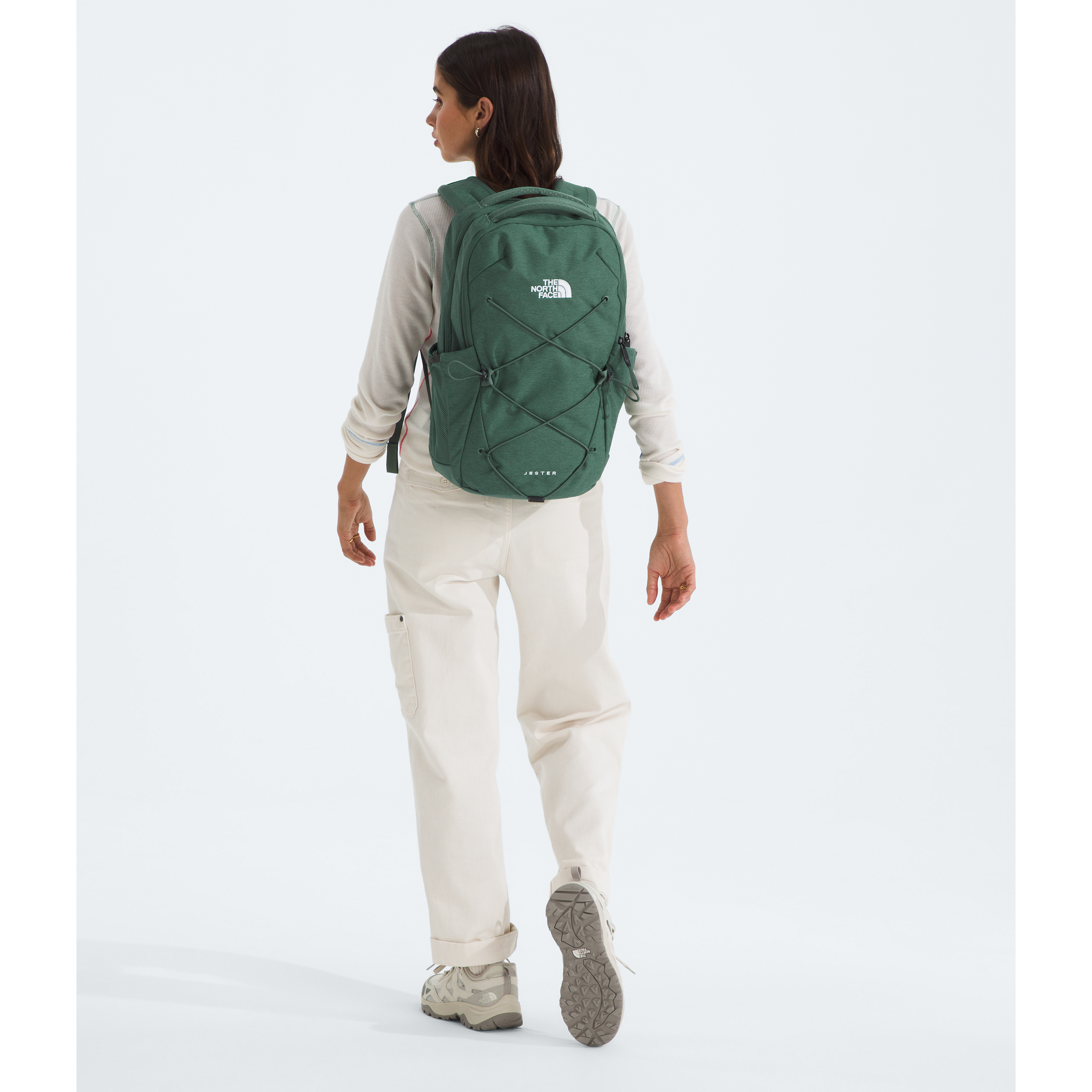 The North Face Women's Jester Backpack - Lightweight Laptop Daypack for Hiking, Travel & School - Durable Water-Resistant College Bookbag with Padded Shoulder Straps